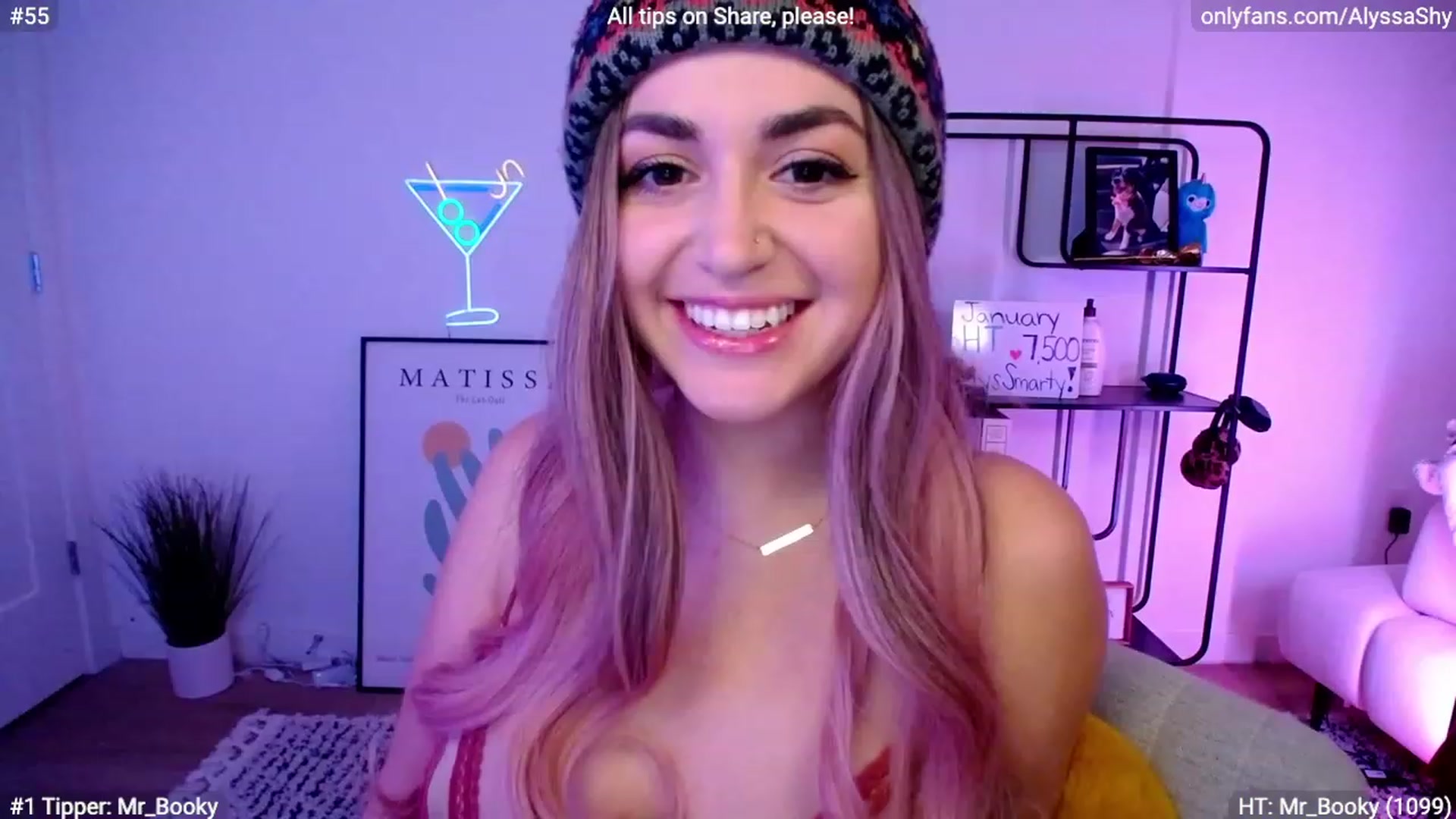 Gallery image thumbnail from AlyssaShy's myfreecams stream on, 01/12/2024, 23:21 image 4 of 20