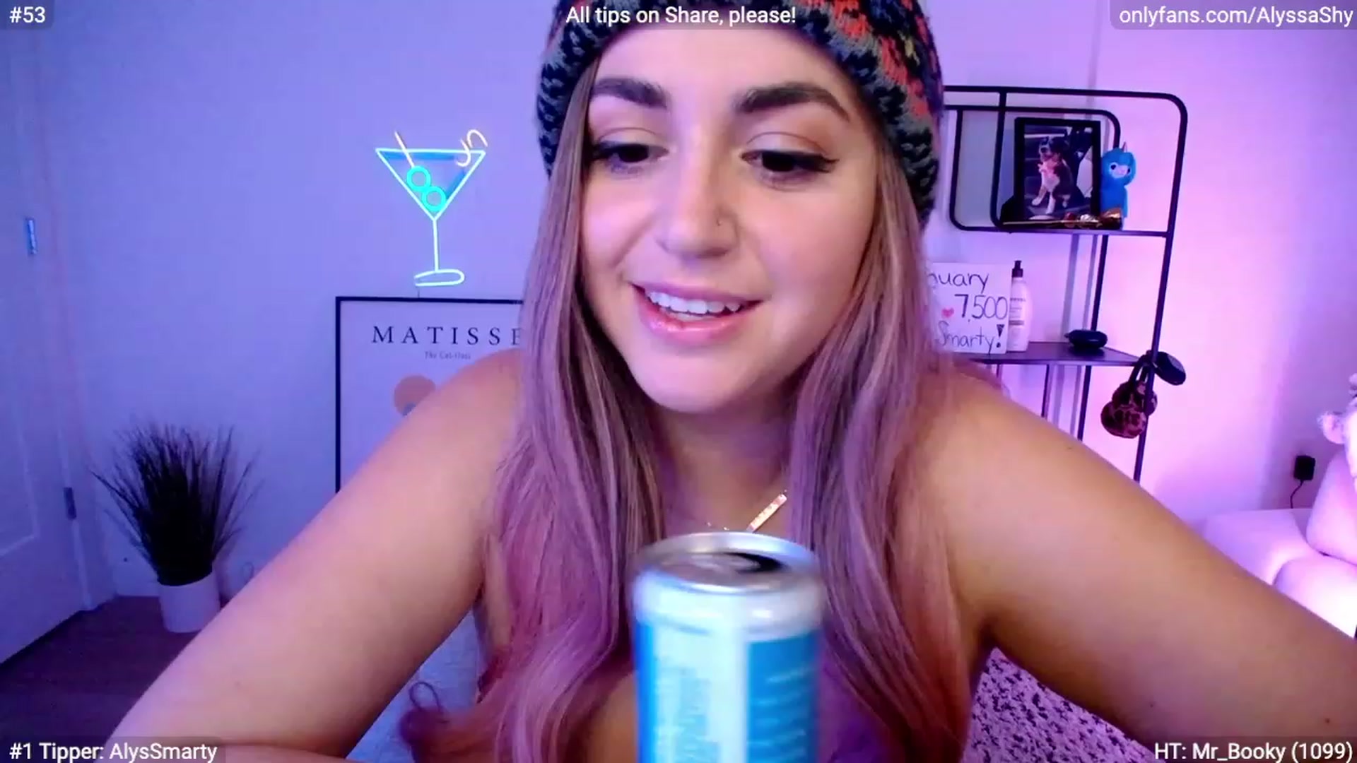 Gallery image thumbnail from AlyssaShy's myfreecams stream on, 01/12/2024, 23:21 image 9 of 20