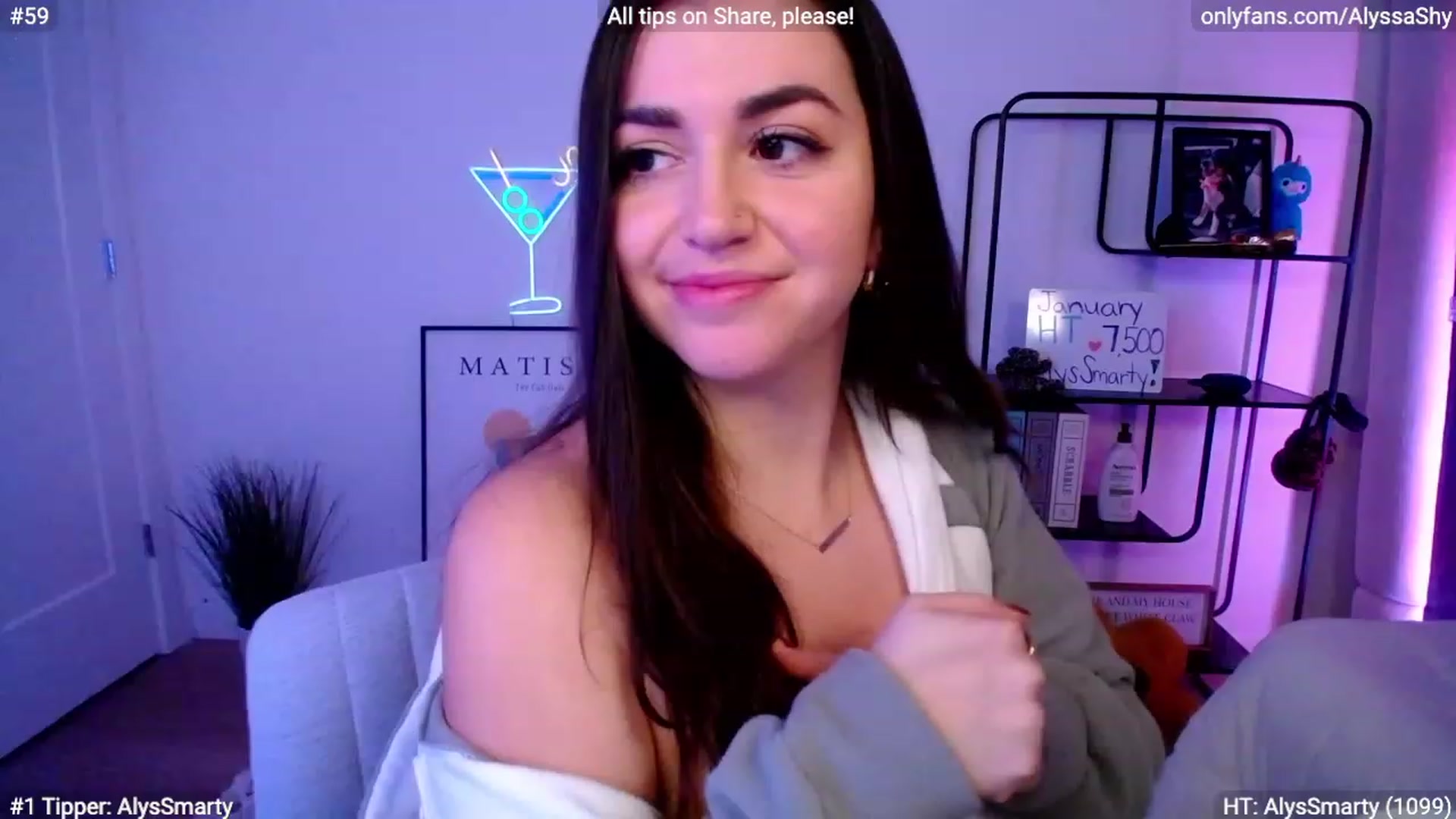 Gallery image thumbnail from AlyssaShy's myfreecams stream on, 01/16/2024, 24:03 image 17 of 20