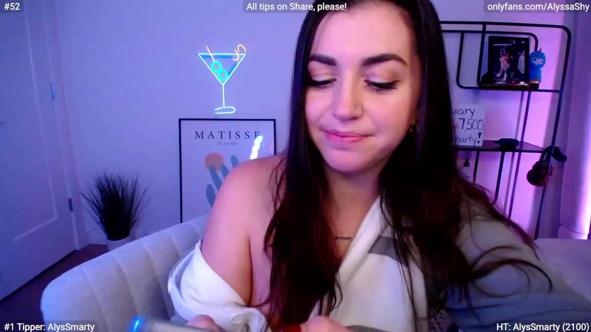 Gallery image thumbnail from AlyssaShy's myfreecams stream on, 01/16/2024, 02:00 image 19 of 20