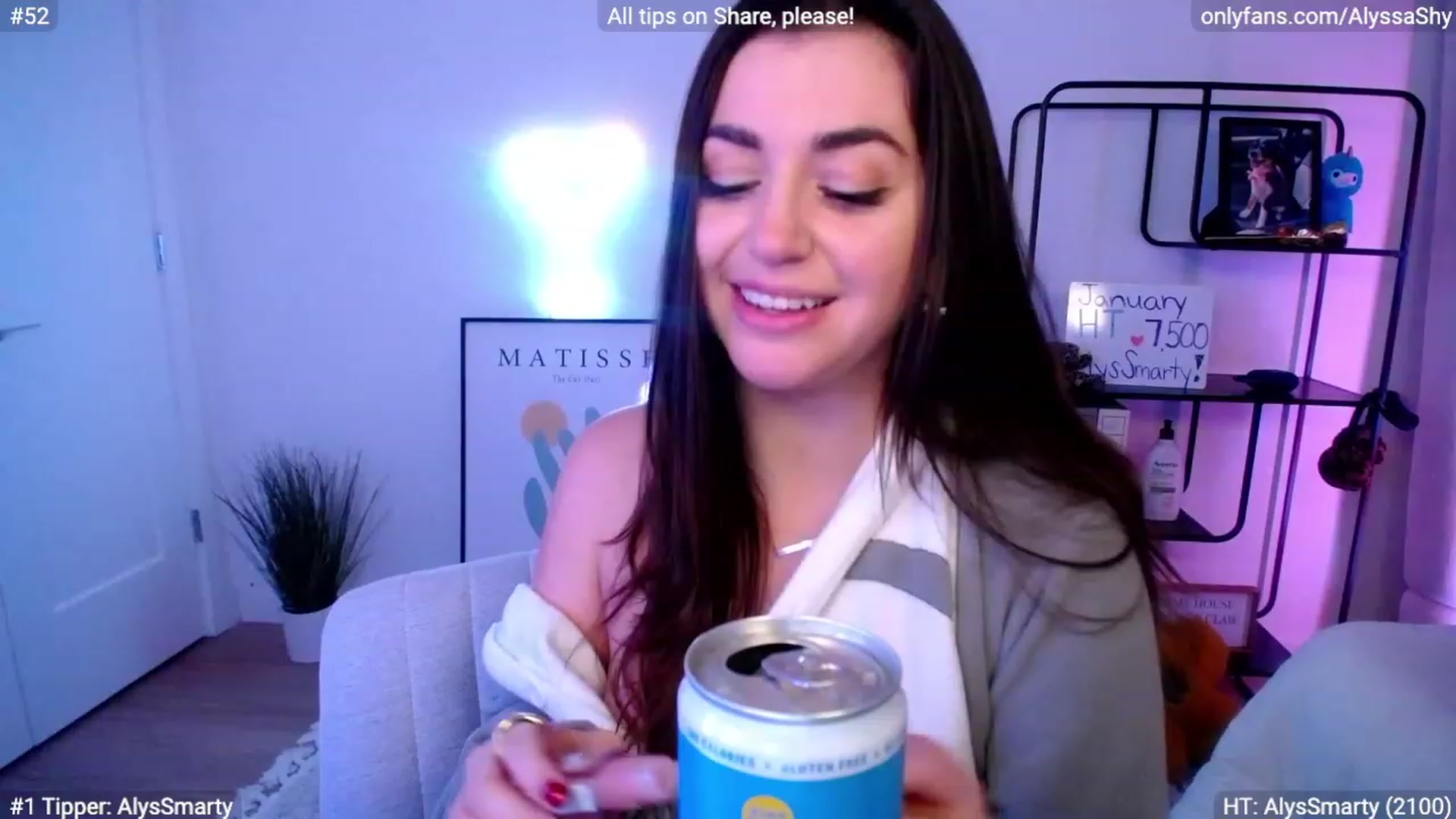 Gallery image thumbnail from AlyssaShy's myfreecams stream on, 01/16/2024, 02:00 image 6 of 20