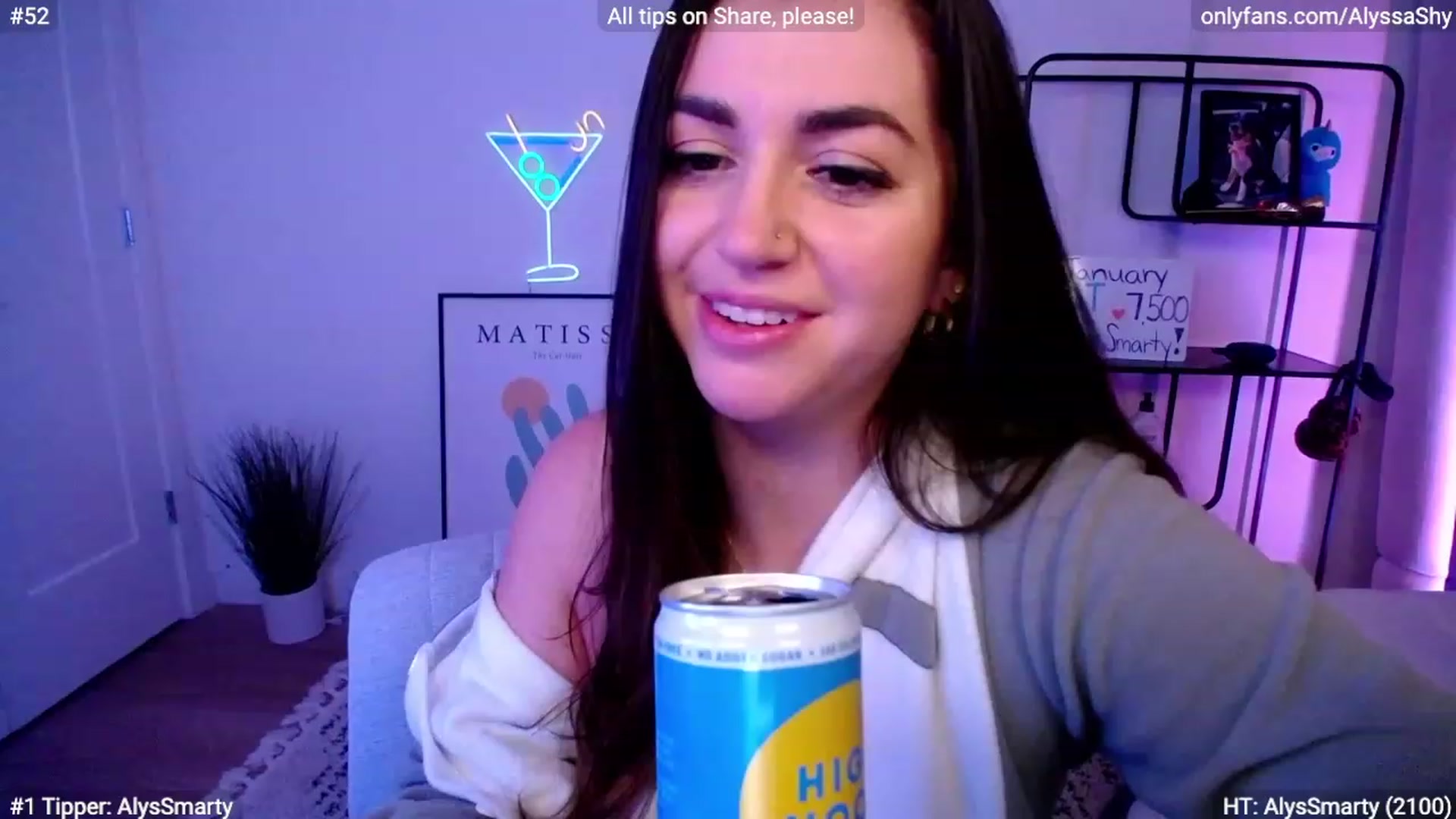 Gallery image thumbnail from AlyssaShy's myfreecams stream on, 01/16/2024, 02:00 image 16 of 20