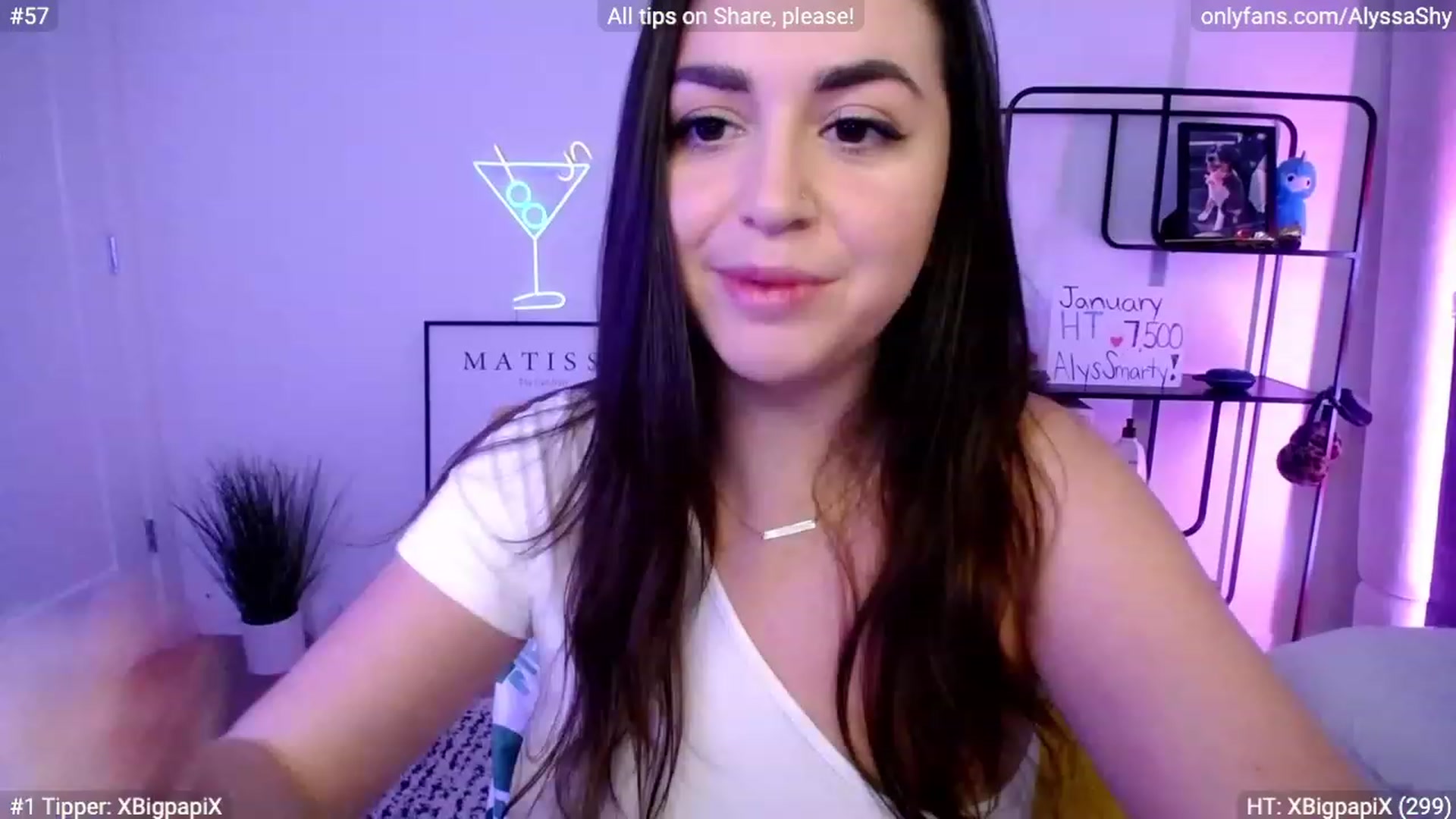 Gallery image thumbnail from AlyssaShy's myfreecams stream on, 01/17/2024, 21:05 image 1 of 20