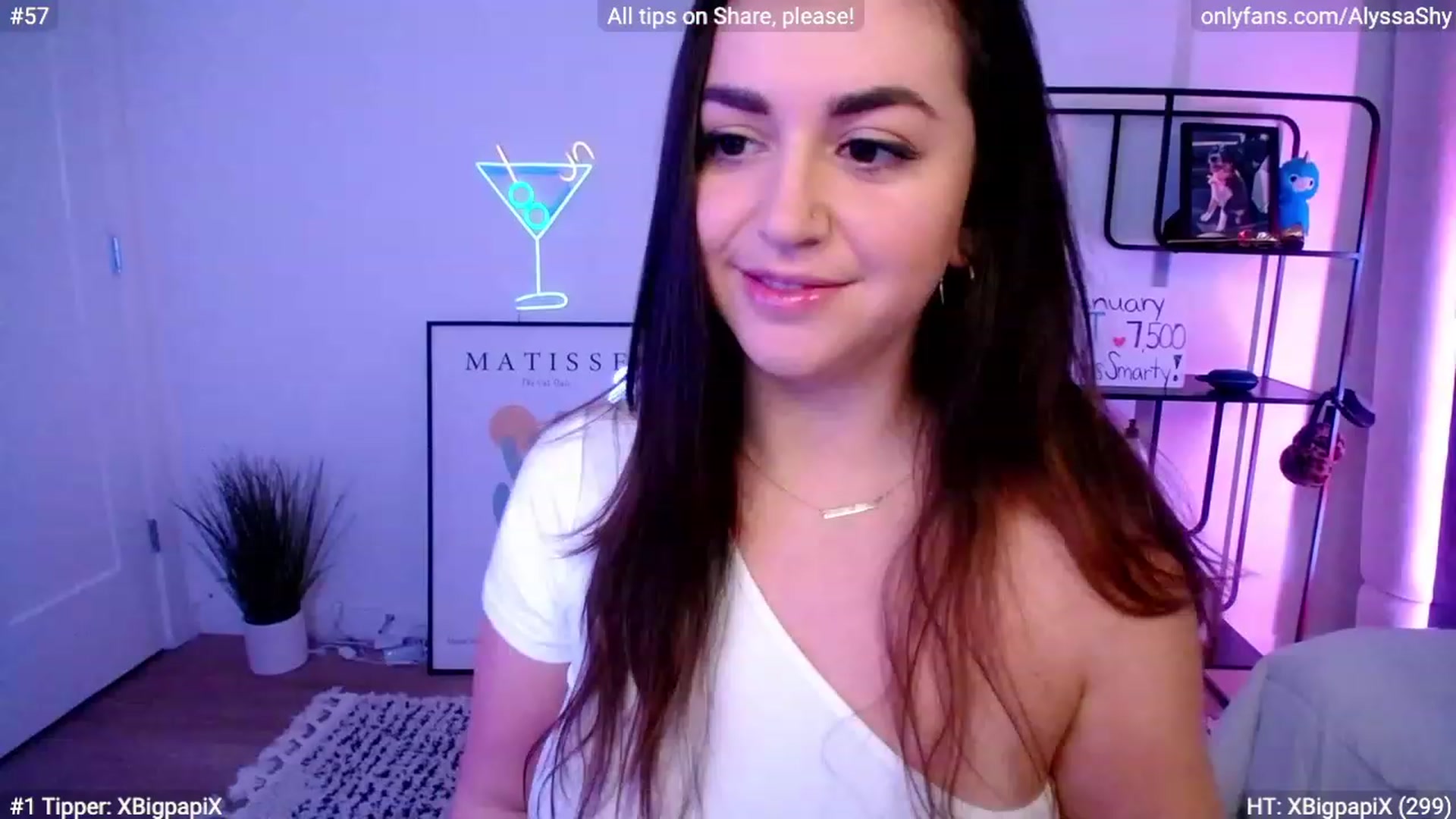 Gallery image thumbnail from AlyssaShy's myfreecams stream on, 01/17/2024, 21:05 image 11 of 20
