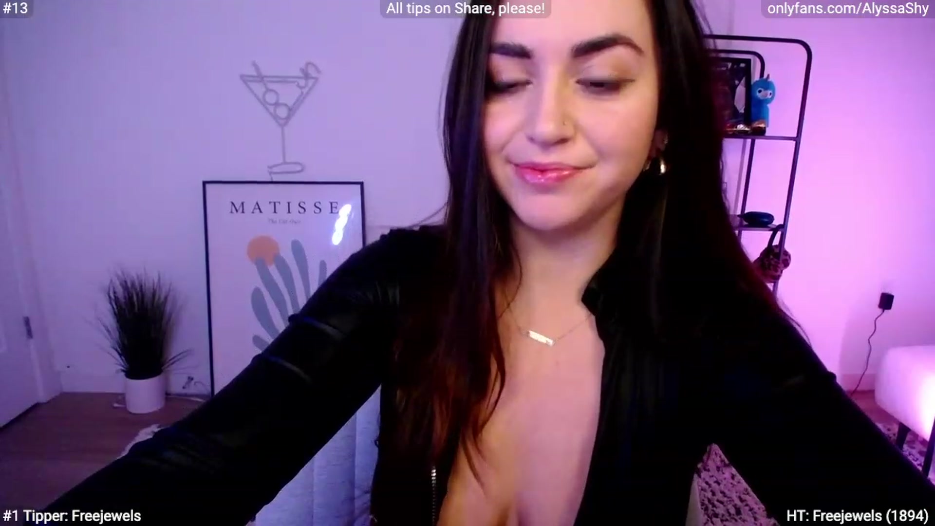 Gallery image thumbnail from AlyssaShy's myfreecams stream on, 02/07/2024, 22:46 image 17 of 20