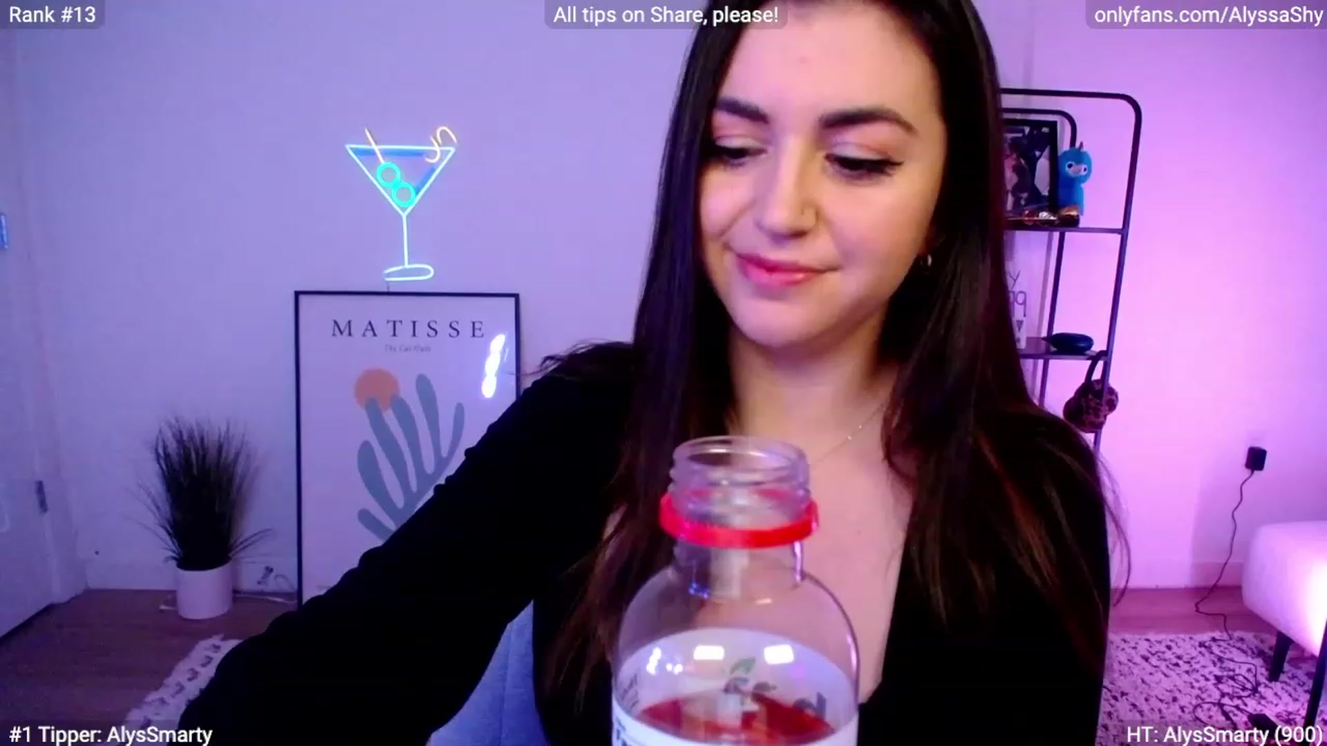 Gallery image thumbnail from AlyssaShy's myfreecams stream on, 02/08/2024, 23:31 image 9 of 20