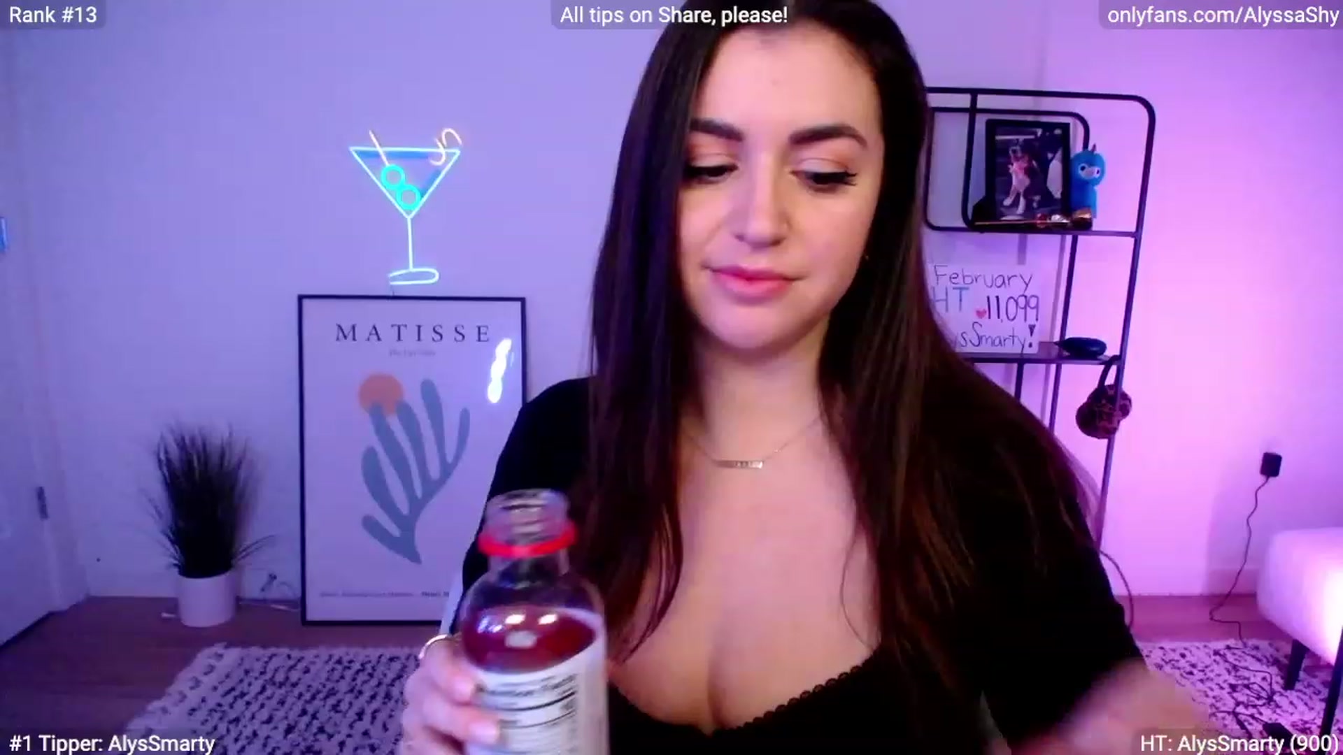 Gallery image thumbnail from AlyssaShy's myfreecams stream on, 02/08/2024, 23:31 image 8 of 20