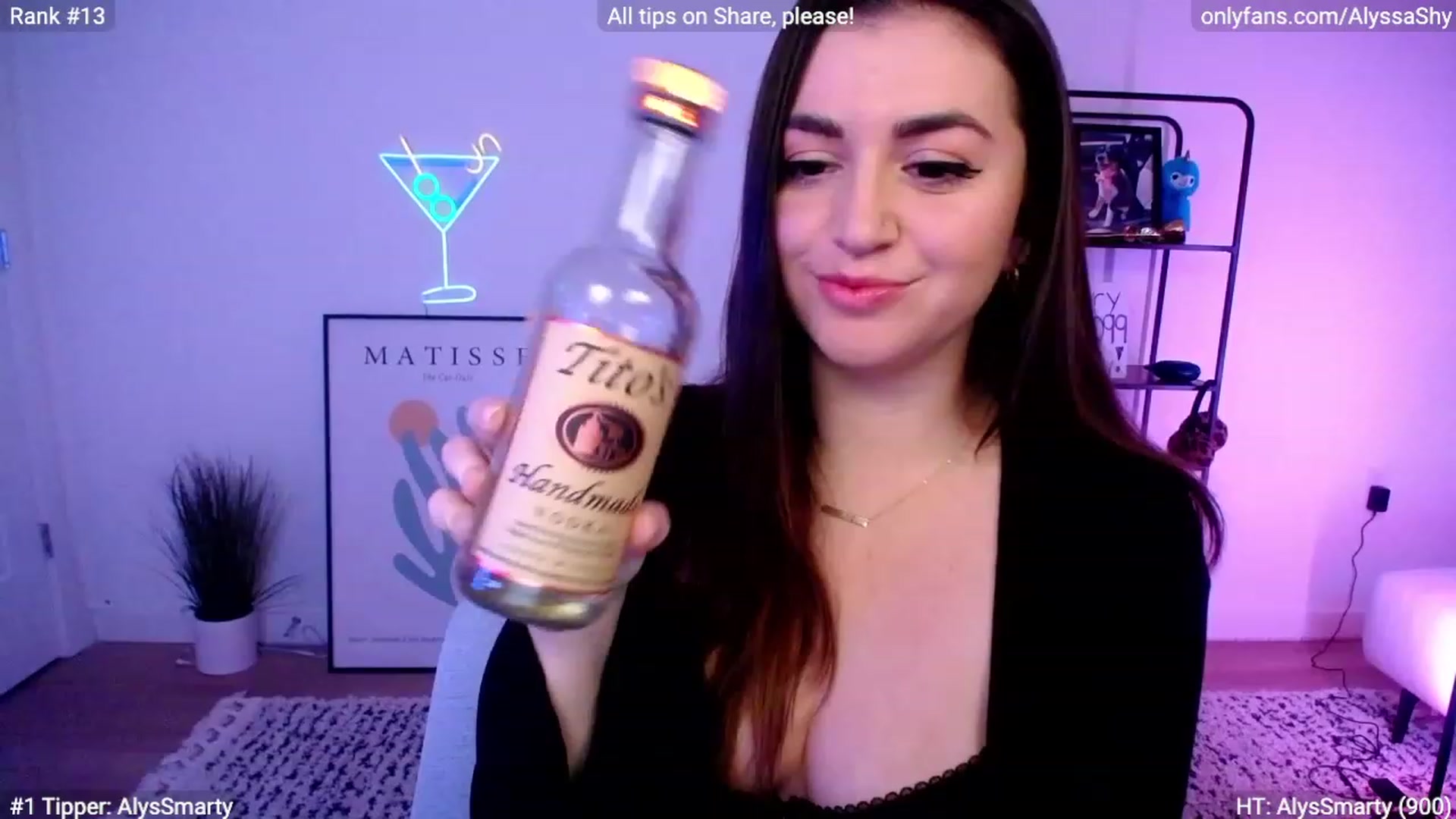 Gallery image thumbnail from AlyssaShy's myfreecams stream on, 02/08/2024, 23:31 image 13 of 20