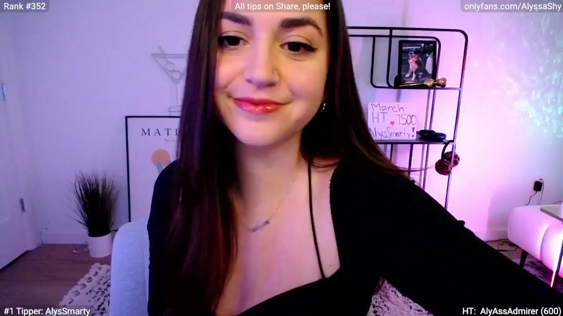 Gallery image thumbnail from AlyssaShy's myfreecams stream on, 03/14/2024, 22:33 image 9 of 20