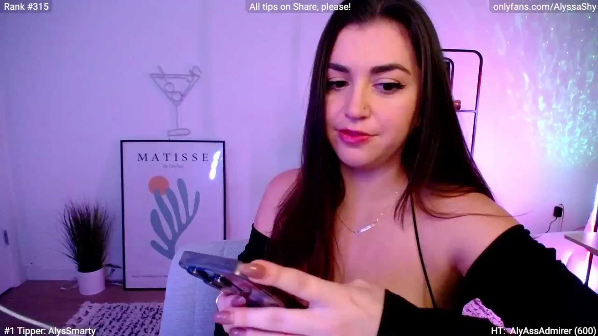 Gallery image thumbnail from AlyssaShy's myfreecams stream on, 03/14/2024, 23:32 image 17 of 20