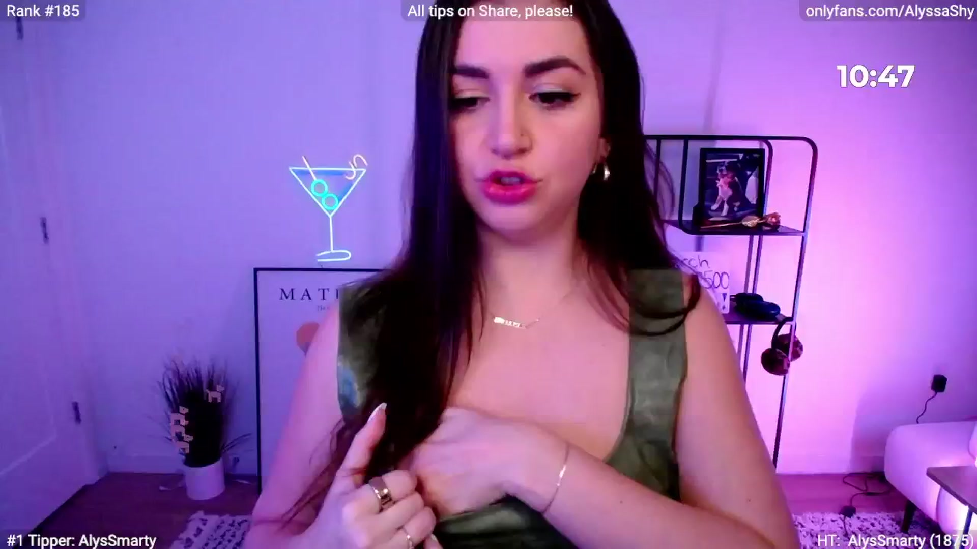 Gallery image thumbnail from AlyssaShy's myfreecams stream on, 03/17/2024, 24:42 image 6 of 20