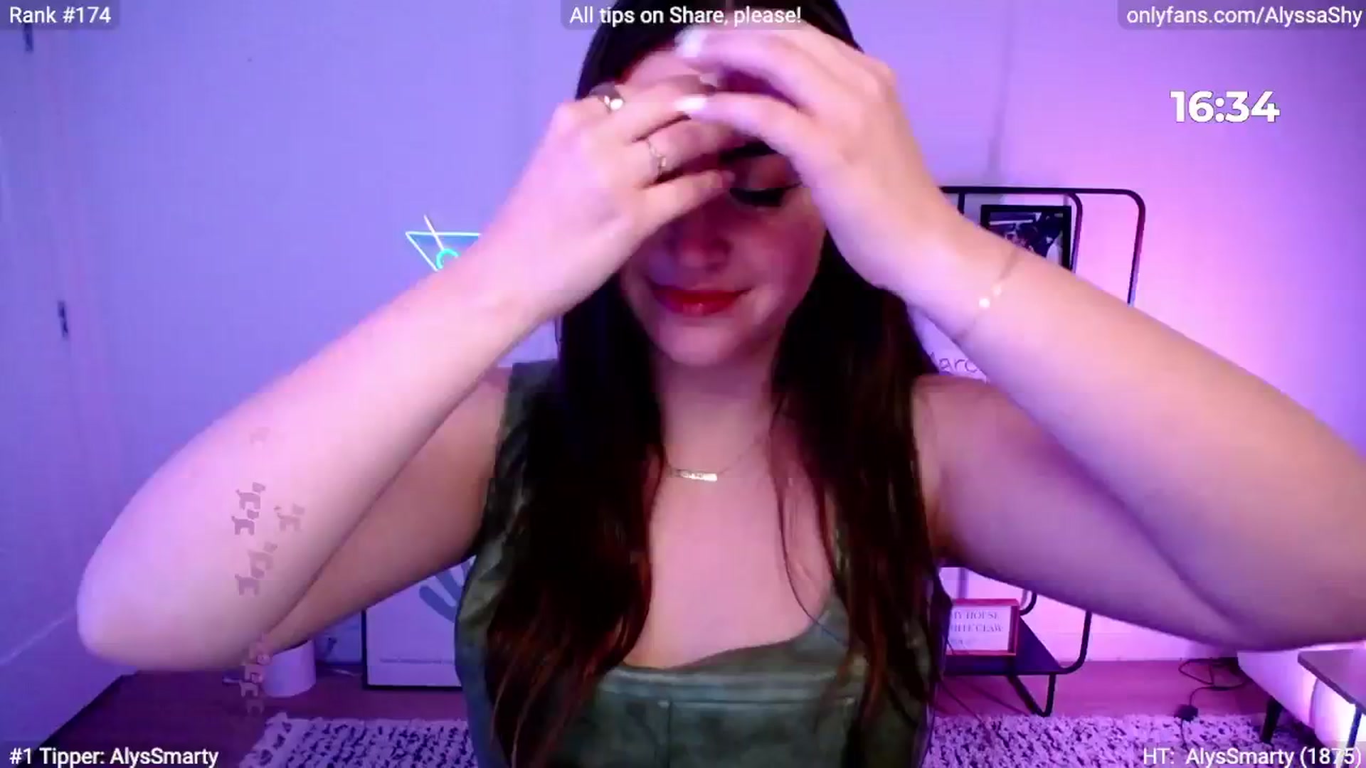 Gallery image thumbnail from AlyssaShy's myfreecams stream on, 03/17/2024, 24:42 image 16 of 20