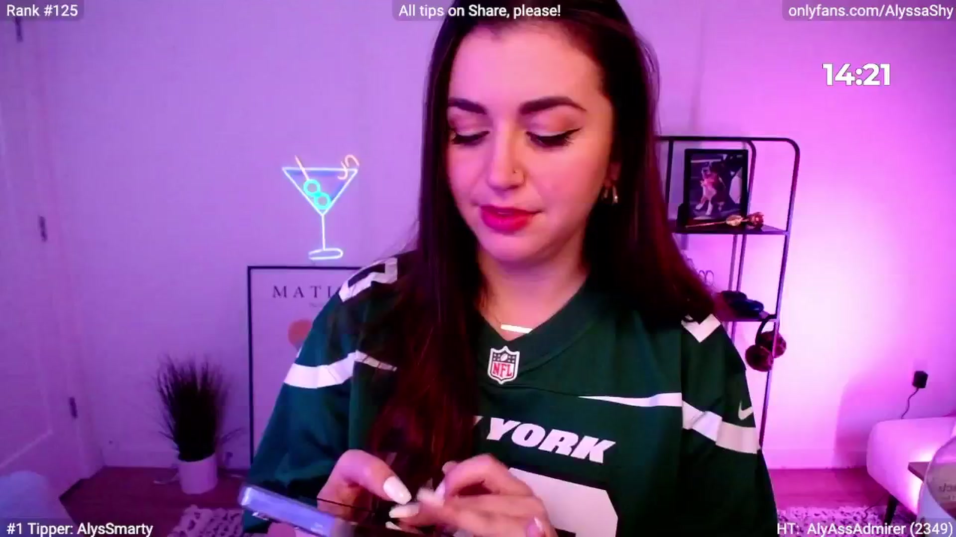 Gallery image thumbnail from AlyssaShy's myfreecams stream on, 03/17/2024, 04:04 image 14 of 20