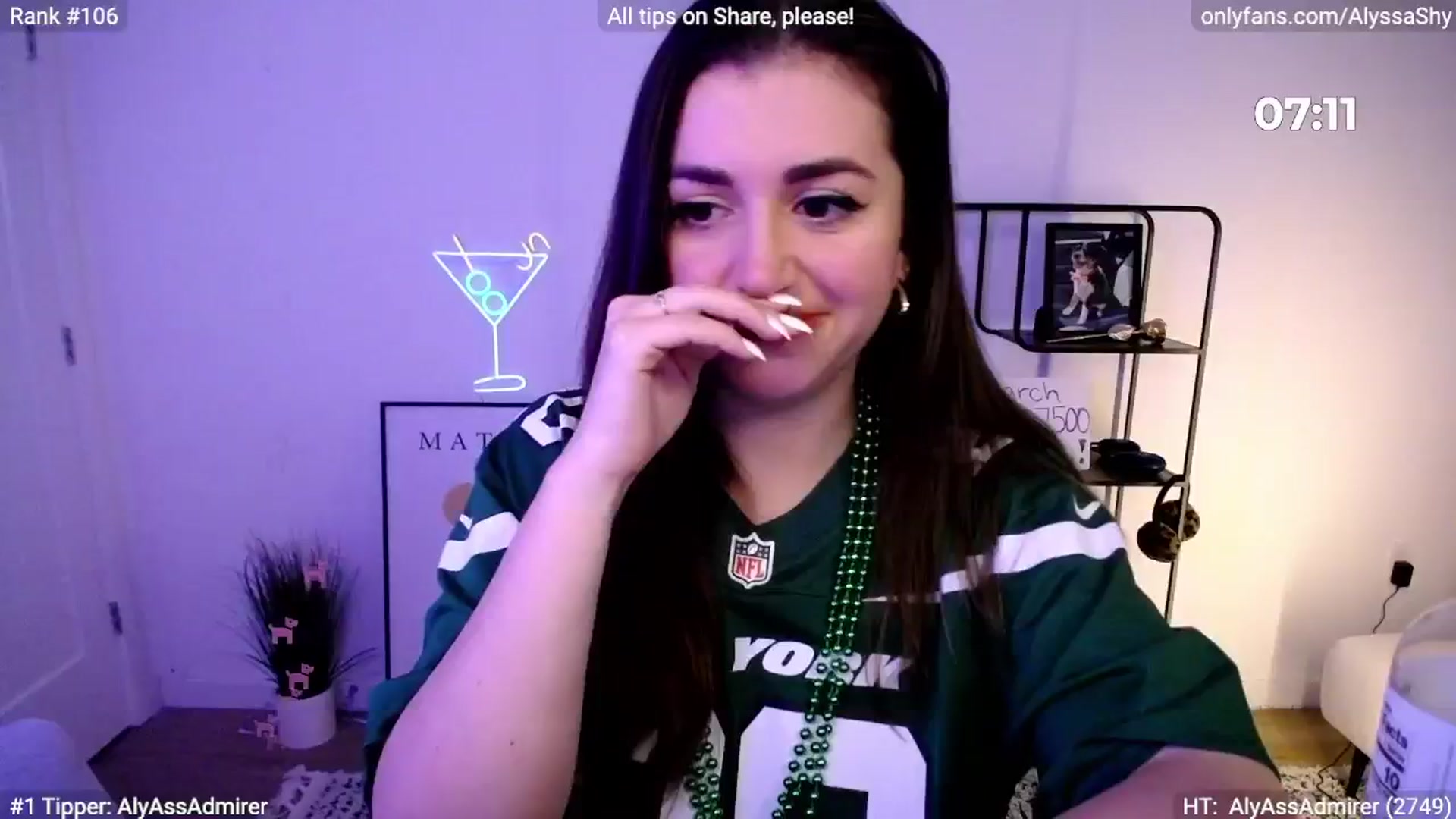 Gallery image thumbnail from AlyssaShy's myfreecams stream on, 03/17/2024, 04:04 image 17 of 20