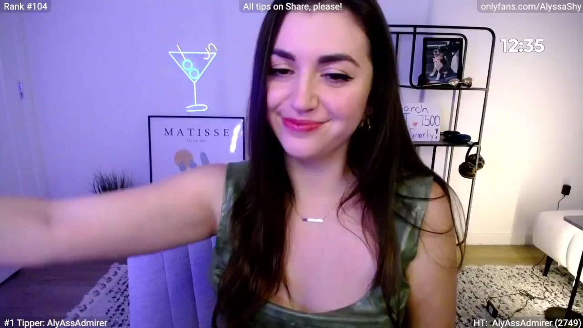 Gallery image thumbnail from AlyssaShy's myfreecams stream on, 03/17/2024, 06:13 image 1 of 20