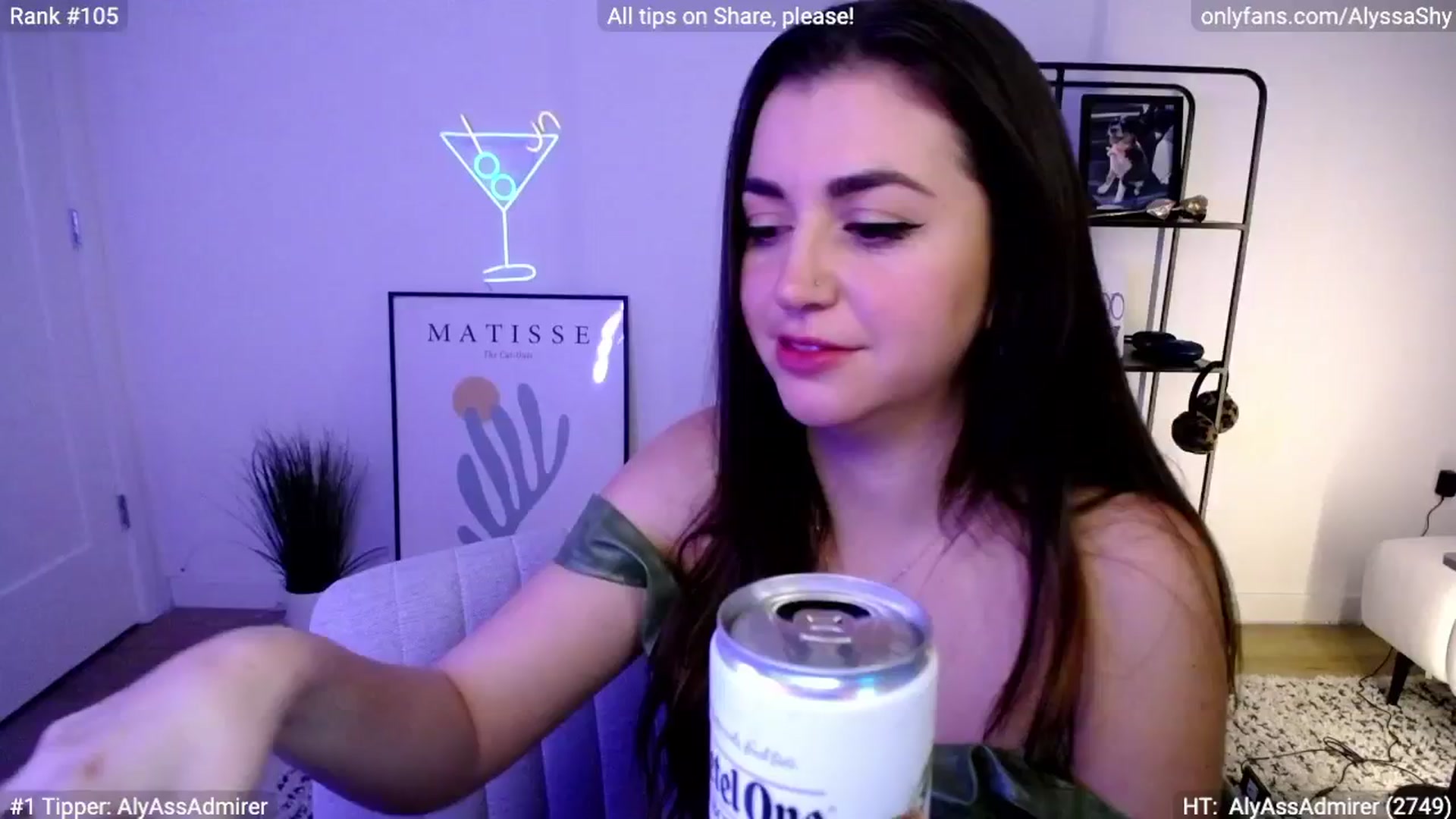 Gallery image thumbnail from AlyssaShy's myfreecams stream on, 03/17/2024, 06:49 image 18 of 20