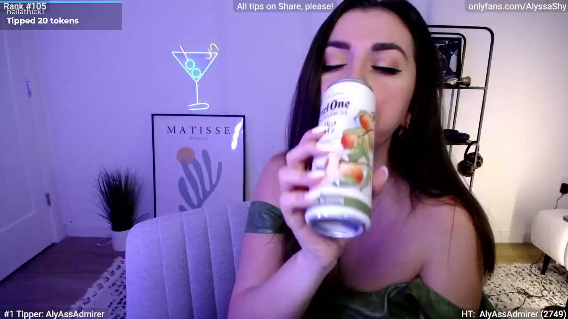 Gallery image thumbnail from AlyssaShy's myfreecams stream on, 03/17/2024, 06:49 image 17 of 20