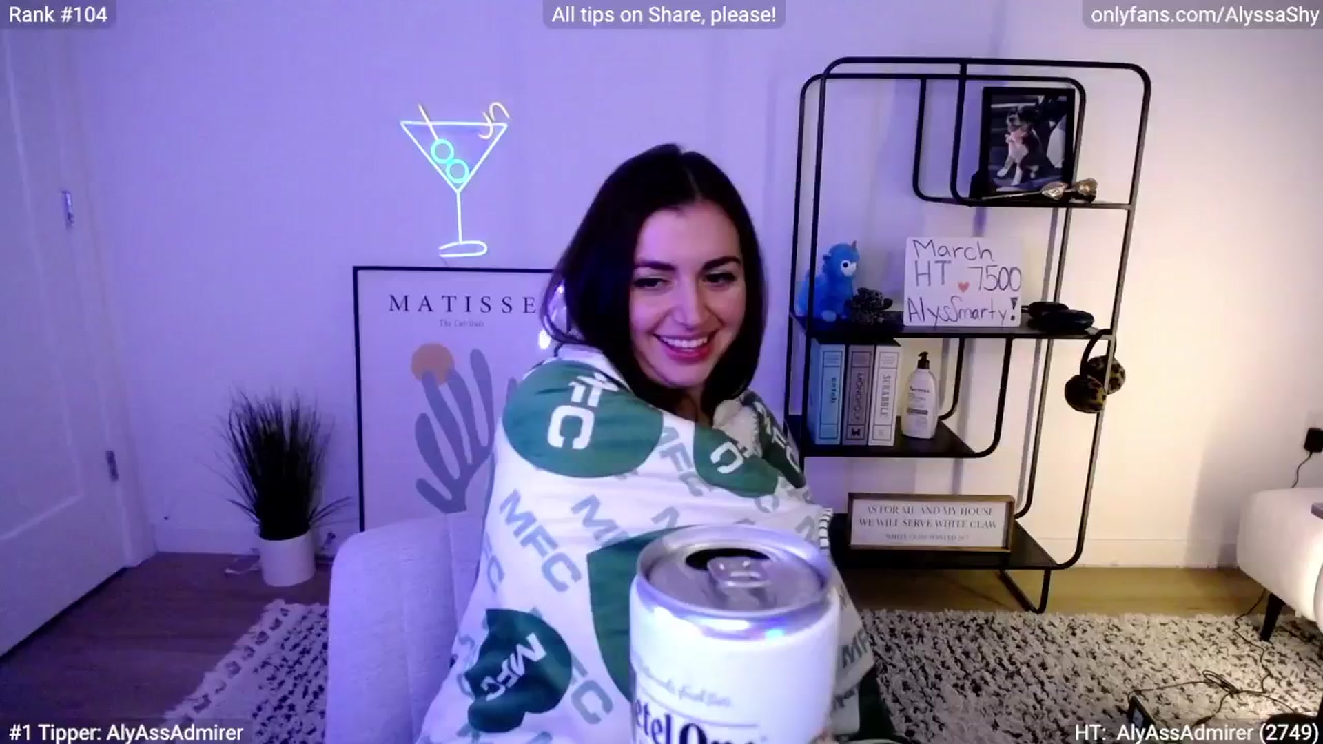 Gallery image thumbnail from AlyssaShy's myfreecams stream on, 03/17/2024, 07:17 image 5 of 20