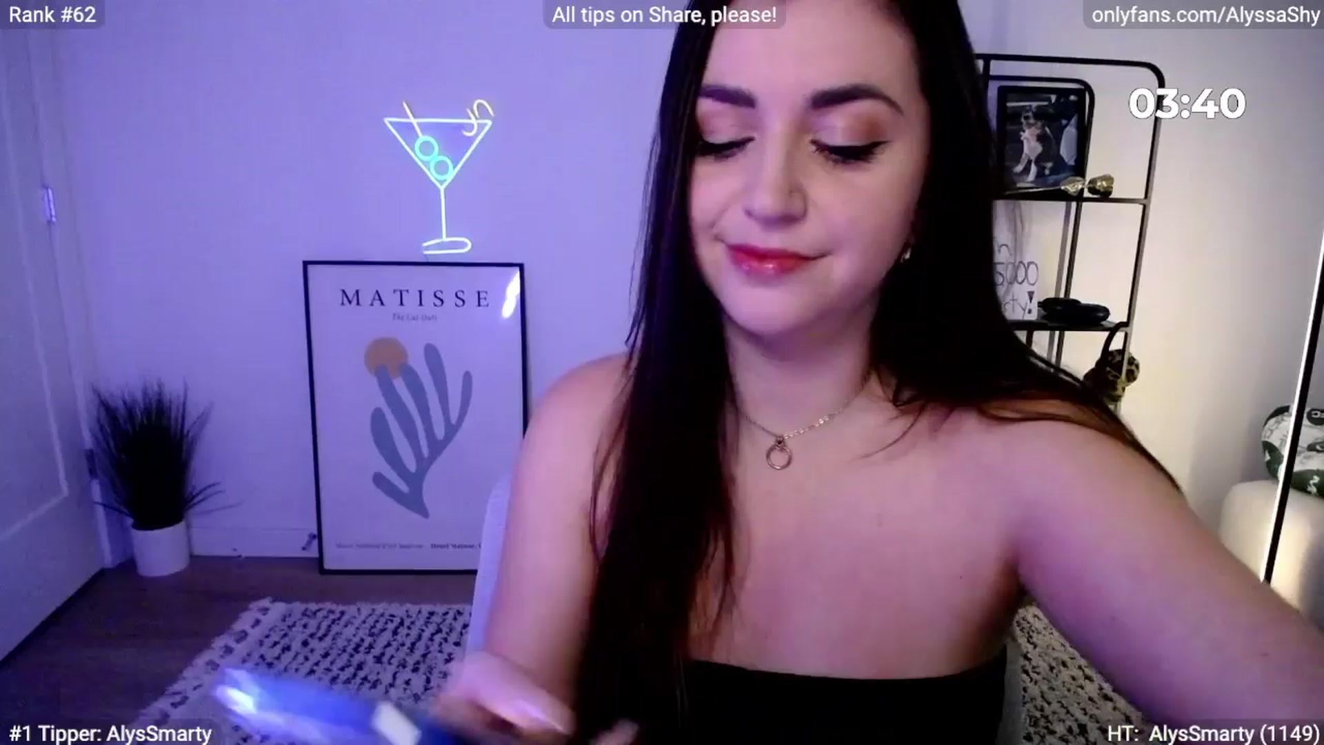 Gallery image thumbnail from AlyssaShy's myfreecams stream on, 03/31/2024, 24:13 image 3 of 20