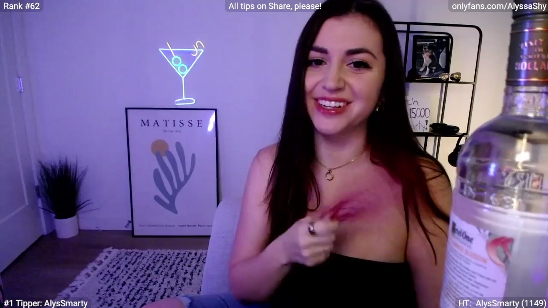 Gallery image thumbnail from AlyssaShy's myfreecams stream on, 03/31/2024, 24:13 image 4 of 20