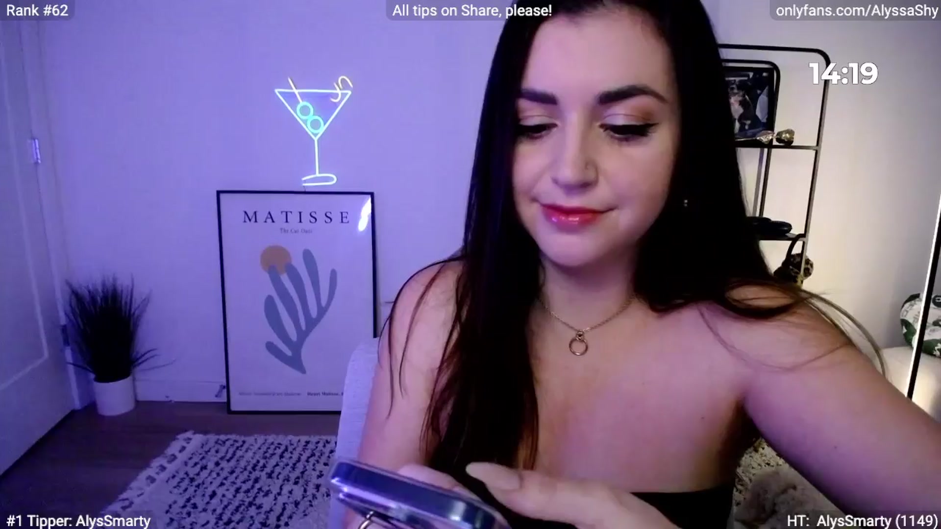 Gallery image thumbnail from AlyssaShy's myfreecams stream on, 03/31/2024, 24:13 image 6 of 20