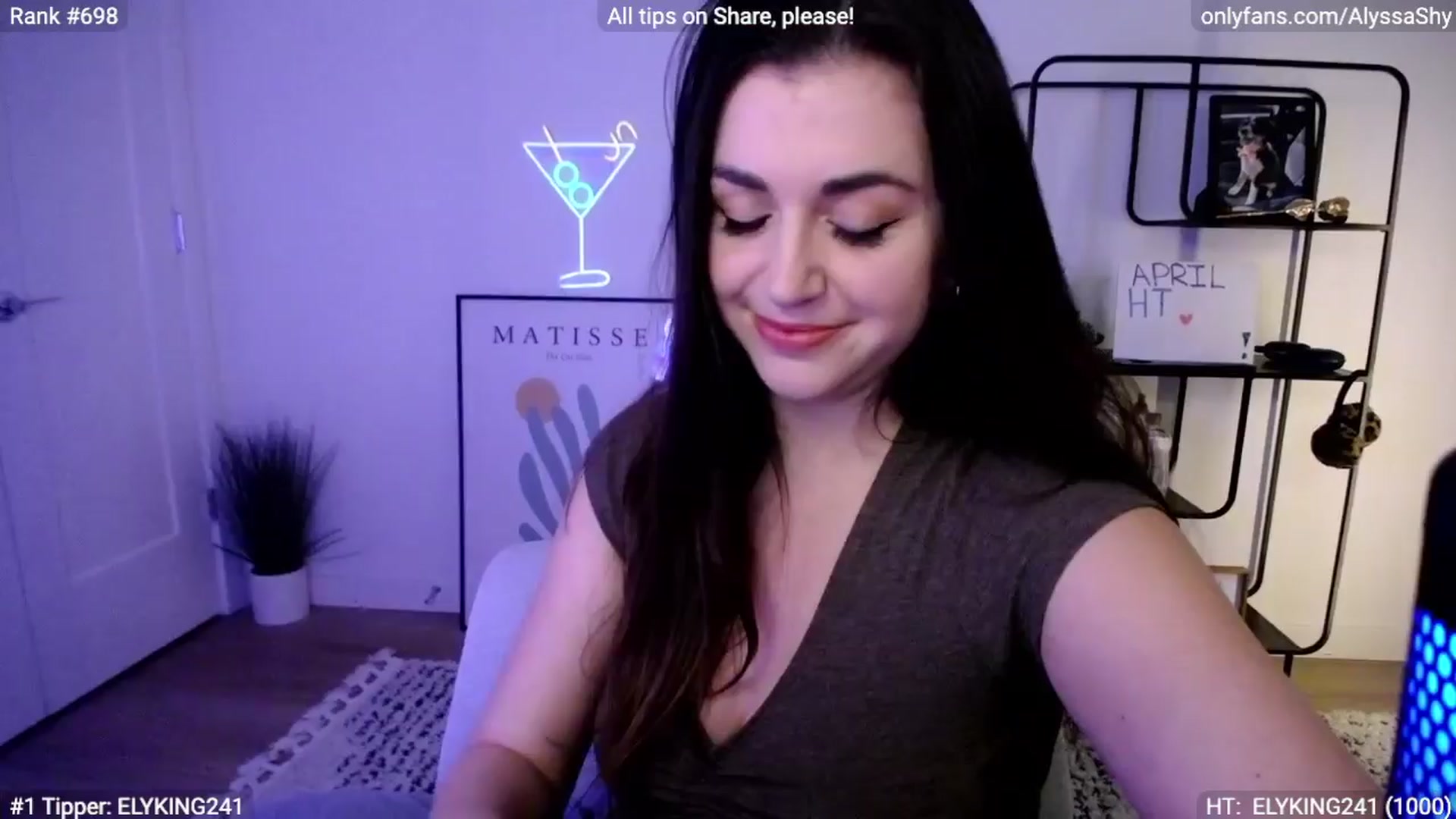 Gallery image thumbnail from AlyssaShy's myfreecams stream on, 04/02/2024, 24:36 image 12 of 20