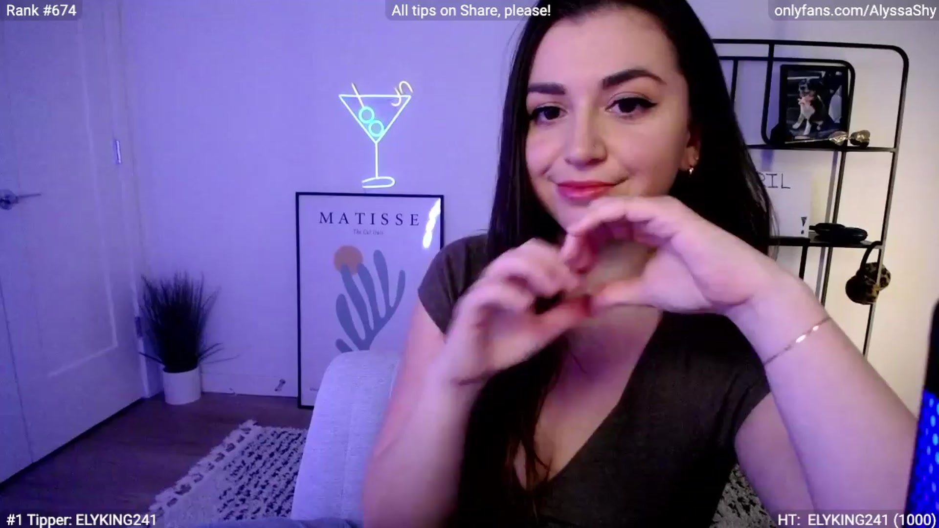Gallery image thumbnail from AlyssaShy's myfreecams stream on, 04/02/2024, 24:36 image 17 of 20