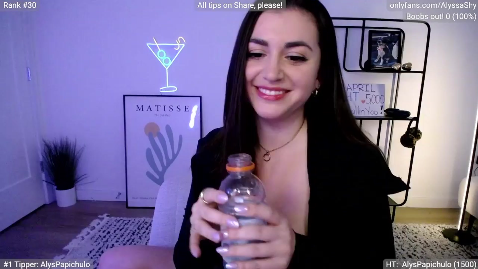 Gallery image thumbnail from AlyssaShy's myfreecams stream on, 04/06/2024, 01:28 image 4 of 20