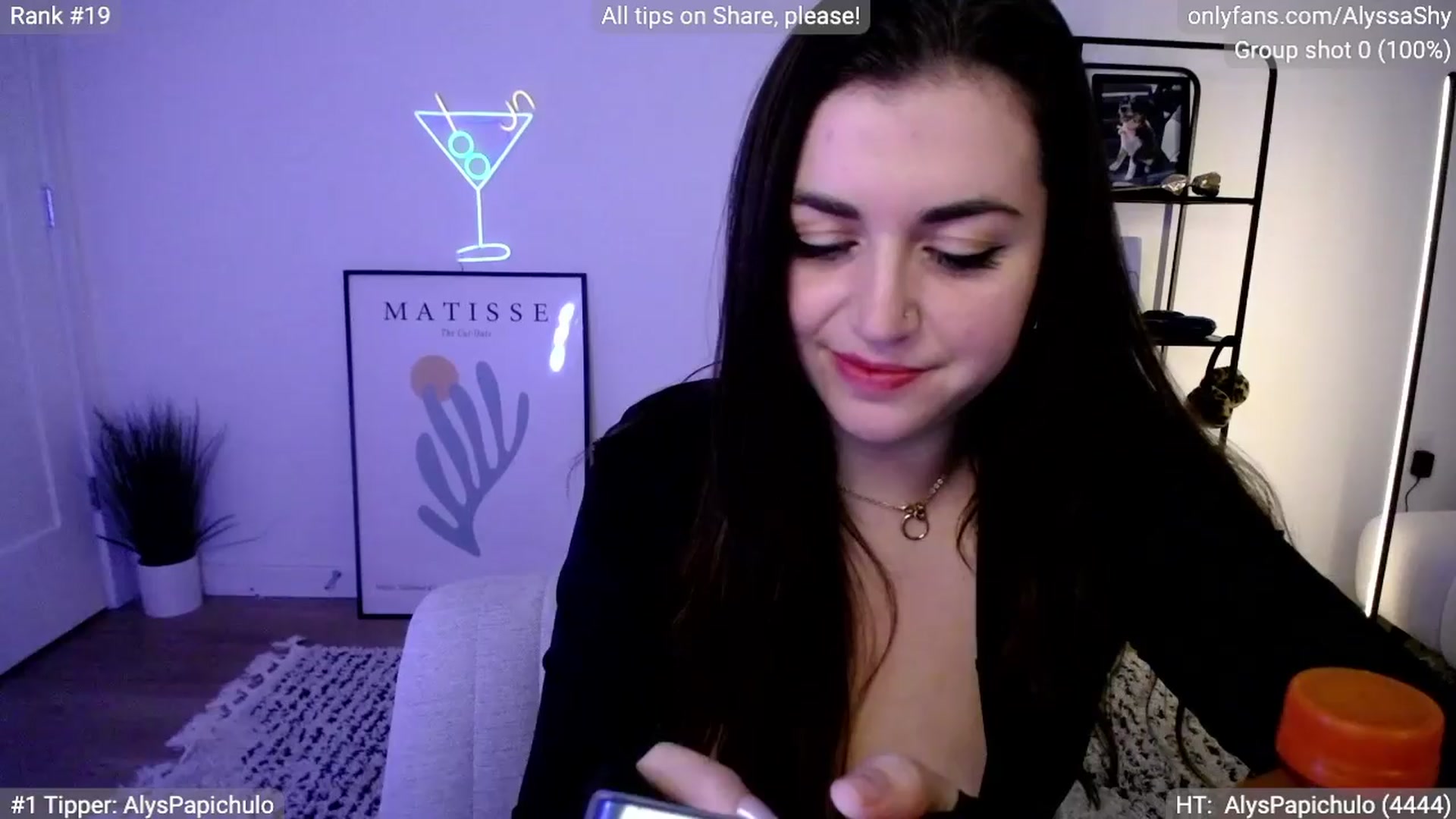 Gallery image thumbnail from AlyssaShy's myfreecams stream on, 04/06/2024, 04:10 image 1 of 20