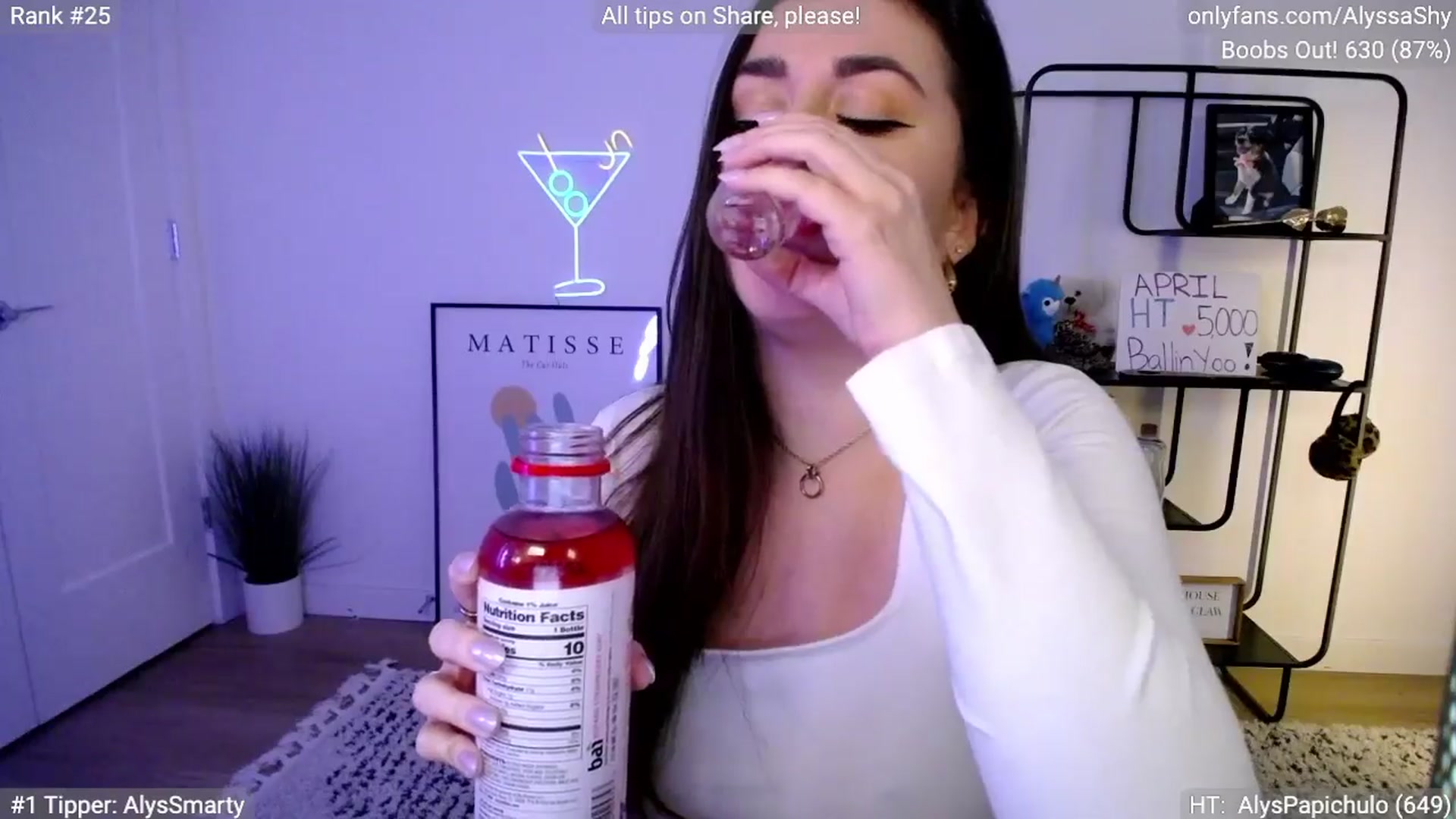 Gallery image thumbnail from AlyssaShy's myfreecams stream on, 04/06/2024, 22:47 image 10 of 20