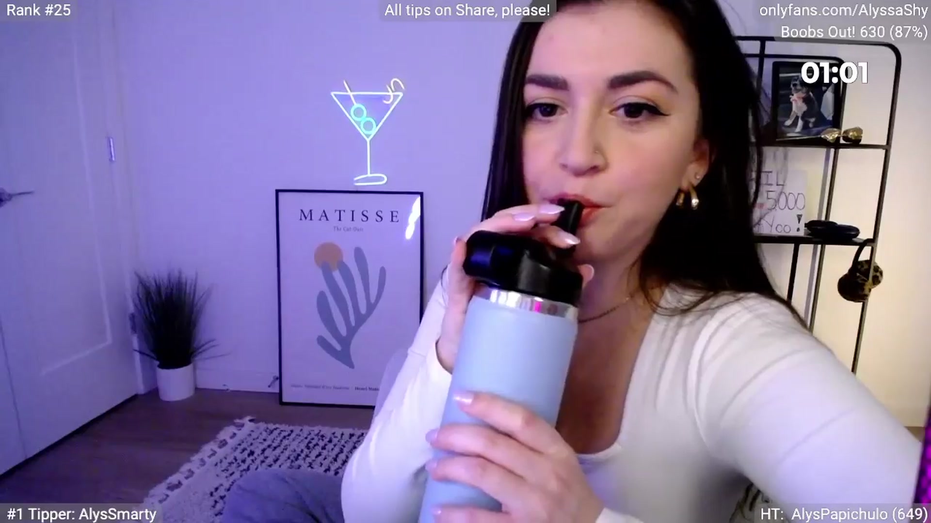Gallery image thumbnail from AlyssaShy's myfreecams stream on, 04/06/2024, 22:47 image 16 of 20