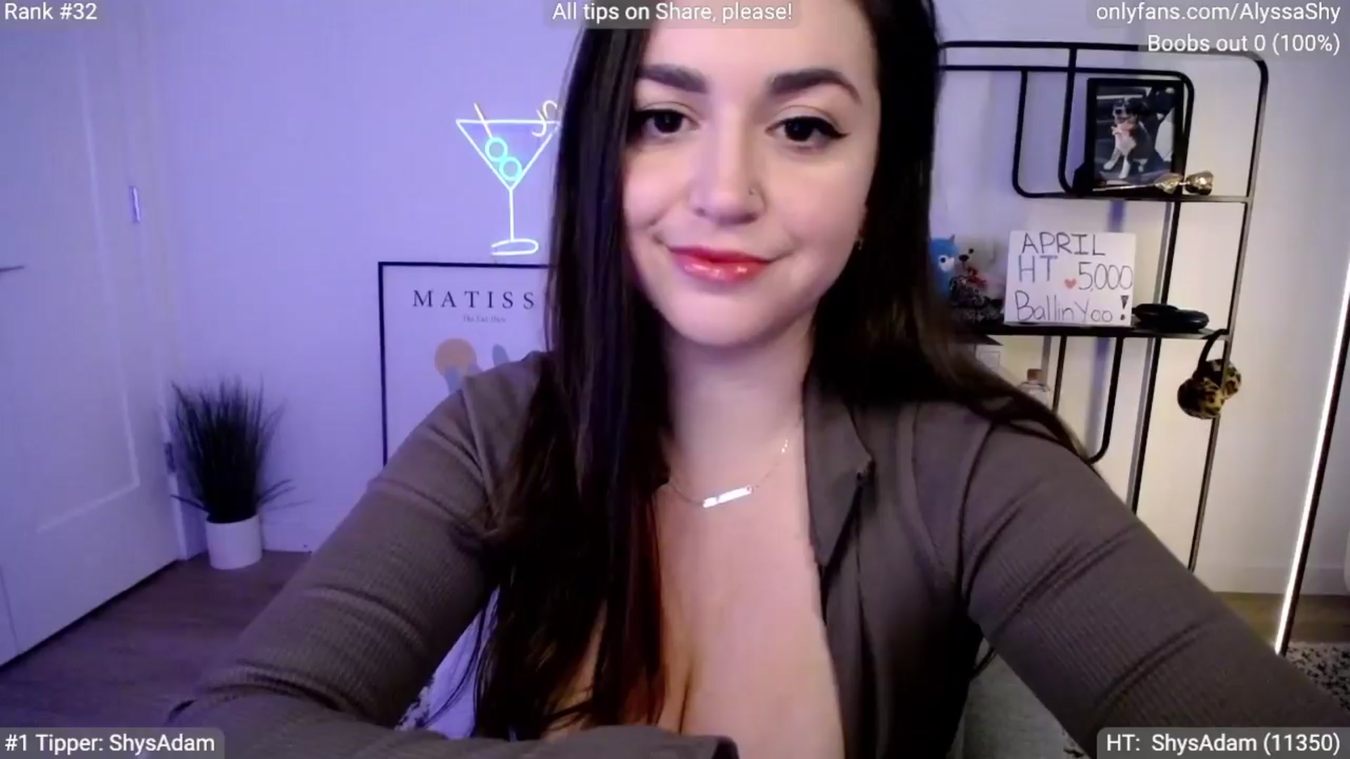 Gallery image thumbnail from AlyssaShy's myfreecams stream on, 04/09/2024, 23:14 image 4 of 20