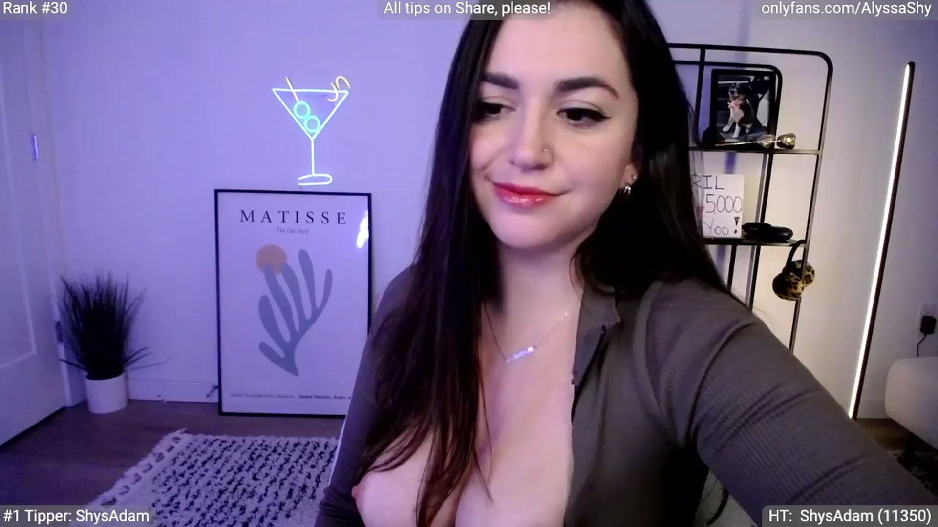 Gallery image thumbnail from AlyssaShy's myfreecams stream on, 04/09/2024, 23:56 image 9 of 20