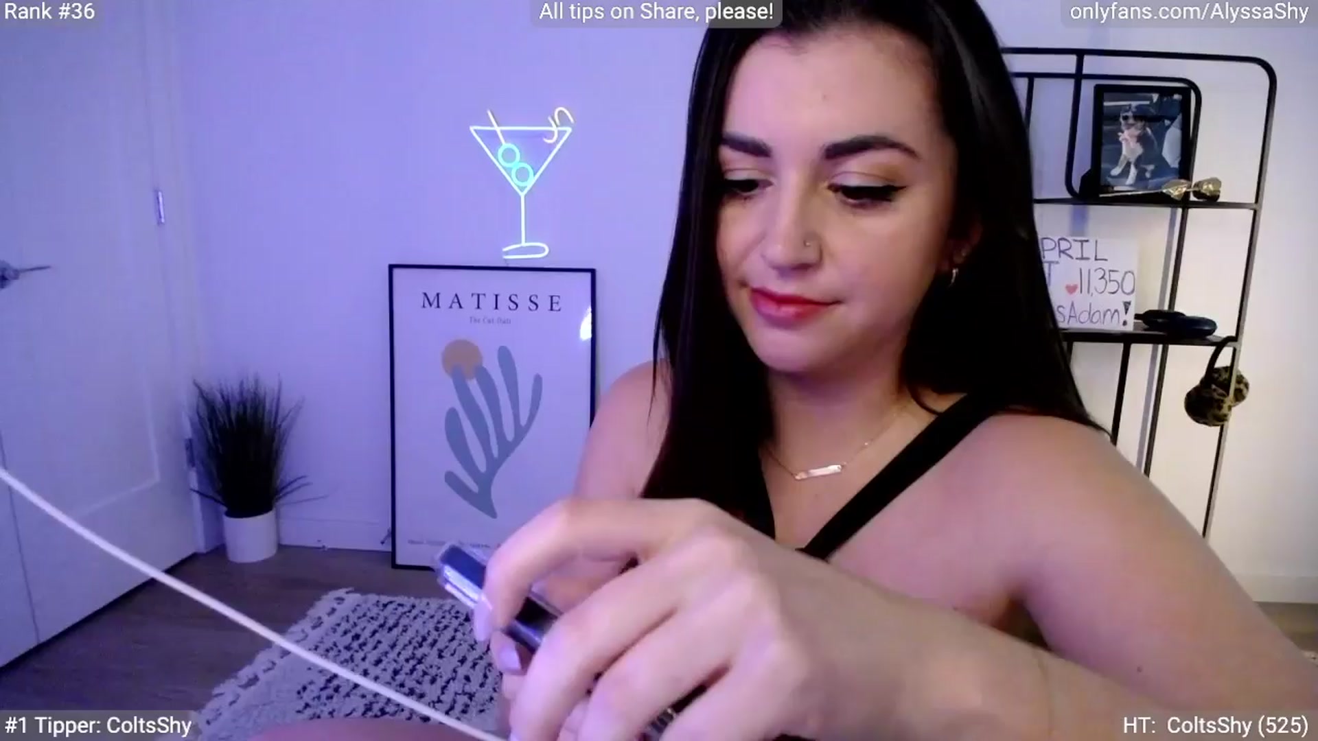 Gallery image thumbnail from AlyssaShy's myfreecams stream on, 04/12/2024, 21:31 image 12 of 20