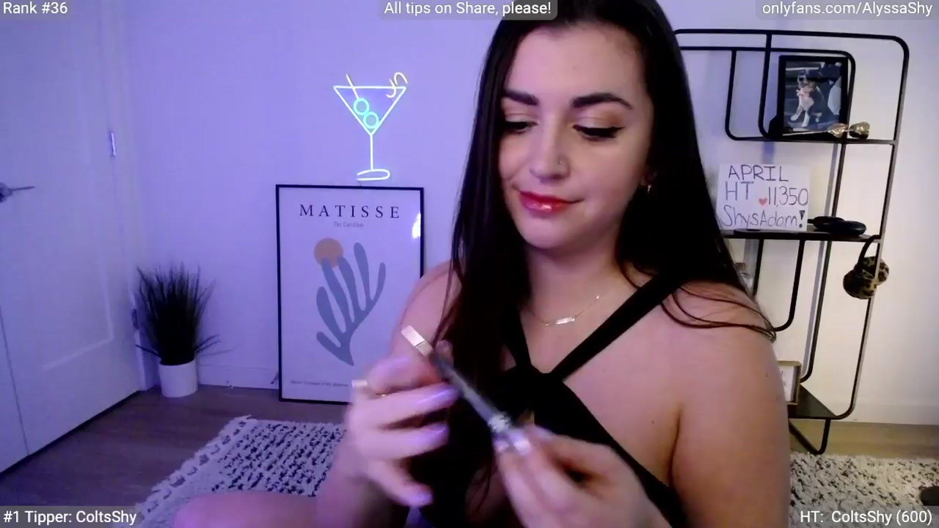 Gallery image thumbnail from AlyssaShy's myfreecams stream on, 04/12/2024, 21:31 image 18 of 20