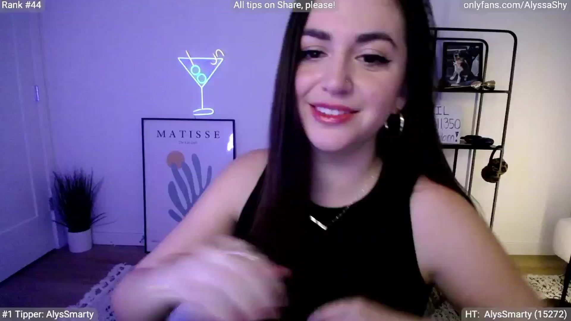 Gallery image thumbnail from AlyssaShy's myfreecams stream on, 04/21/2024, 01:38 image 17 of 20