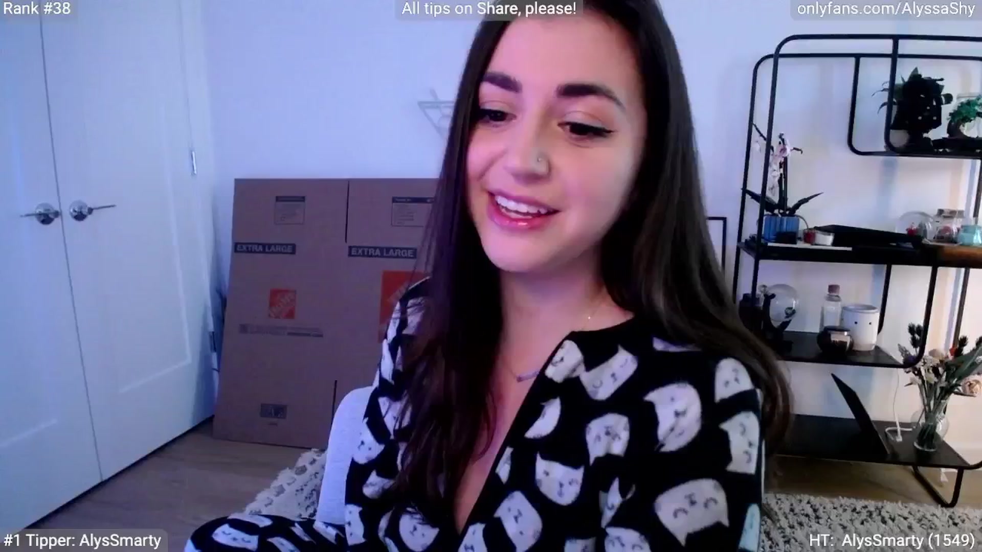 Gallery image thumbnail from AlyssaShy's myfreecams stream on, 05/01/2024, 22:23 image 9 of 20