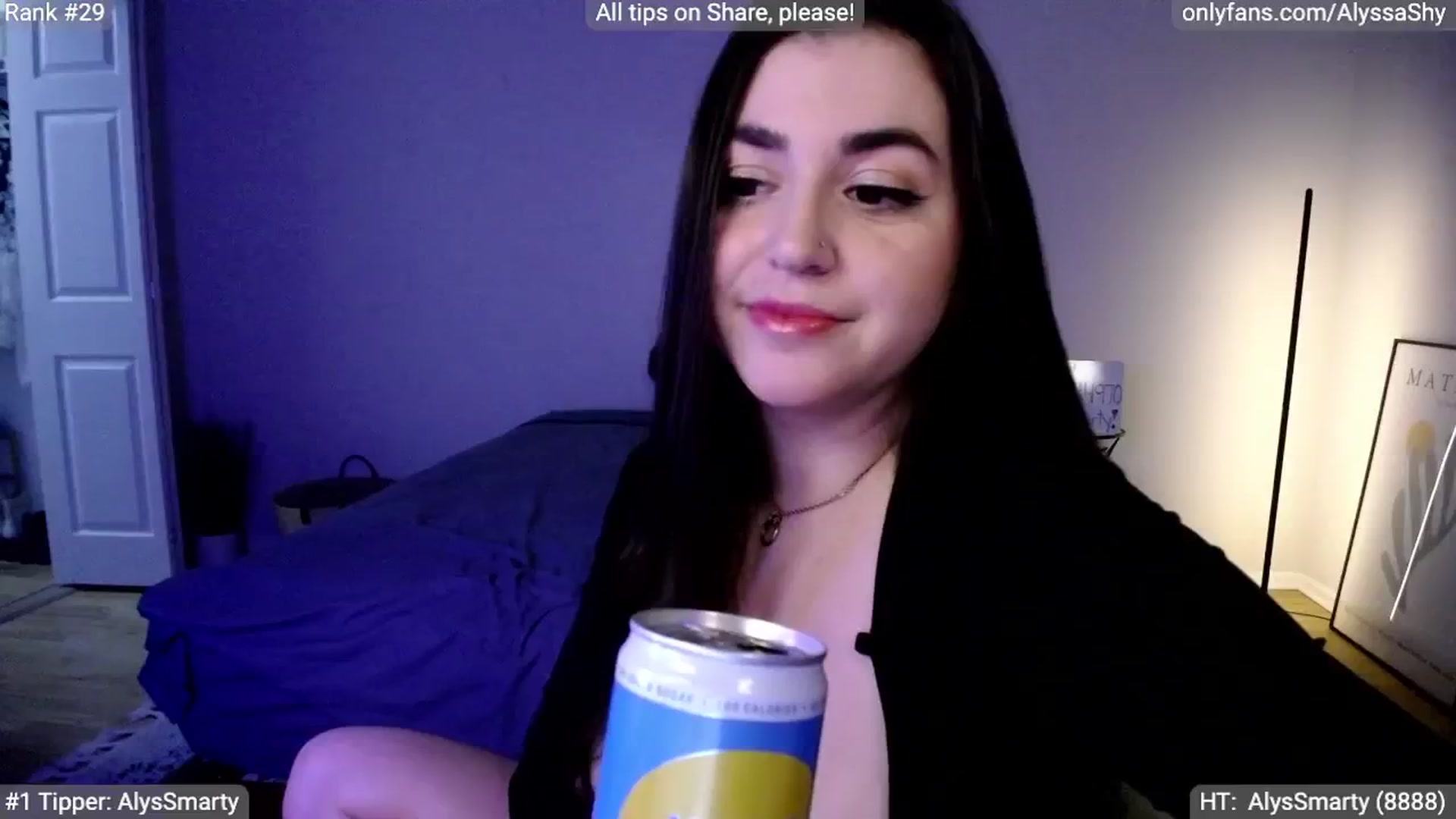 Gallery image thumbnail from AlyssaShy's myfreecams stream on, 05/05/2024, 04:53 image 10 of 20