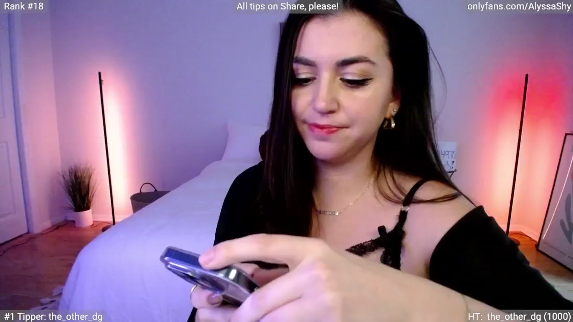 Gallery image thumbnail from AlyssaShy's myfreecams stream on, 05/15/2024, 22:25 image 11 of 20