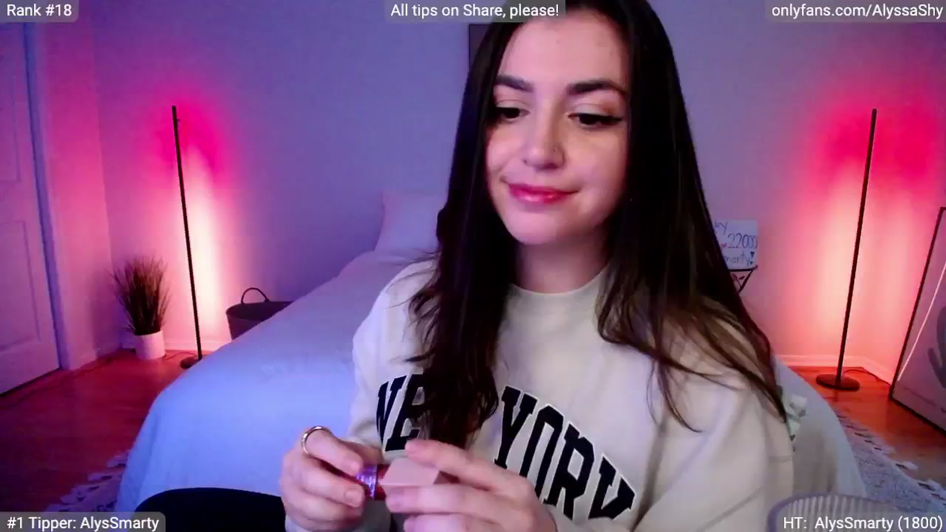 Gallery image thumbnail from AlyssaShy's myfreecams stream on, 05/16/2024, 23:24 image 16 of 20