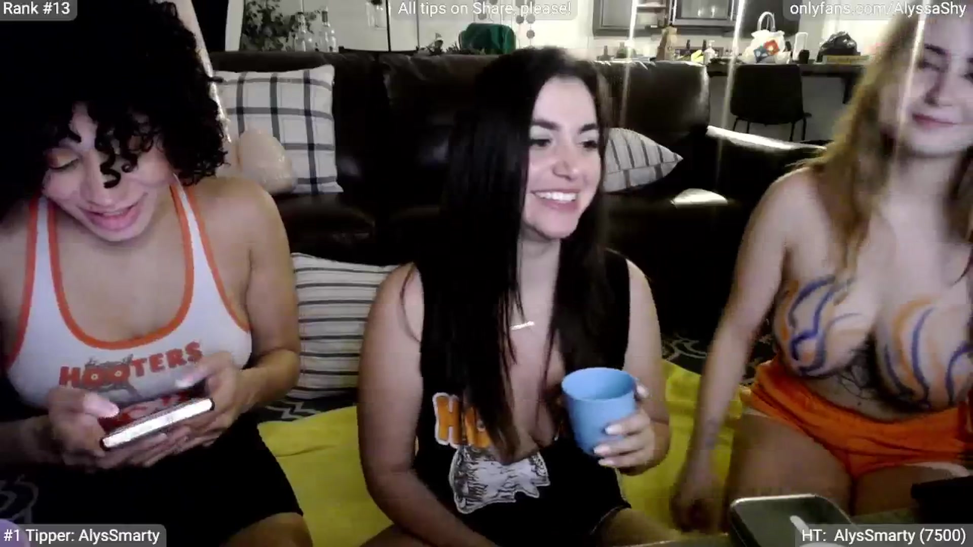 Gallery image thumbnail from AlyssaShy's myfreecams stream on, 05/18/2024, 08:24 image 15 of 20