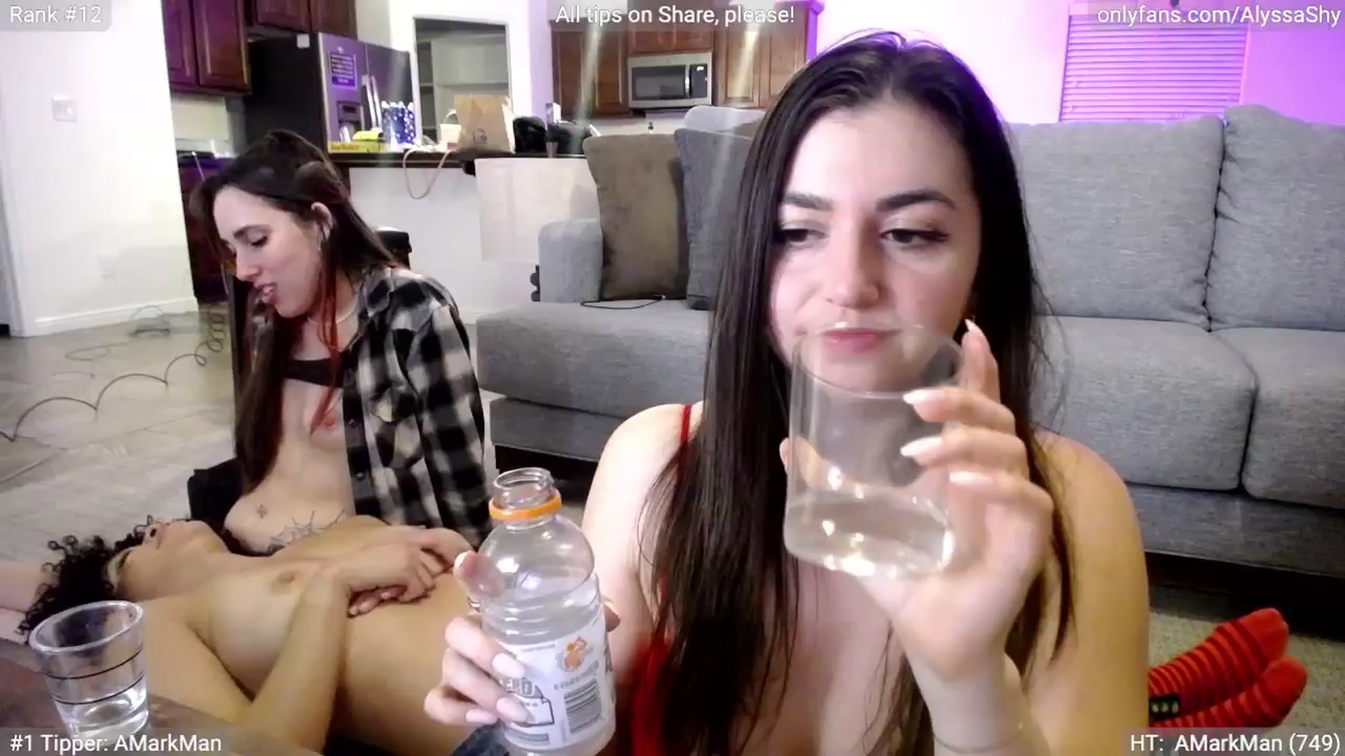Gallery image thumbnail from AlyssaShy's myfreecams stream on, 05/19/2024, 09:04 image 12 of 20