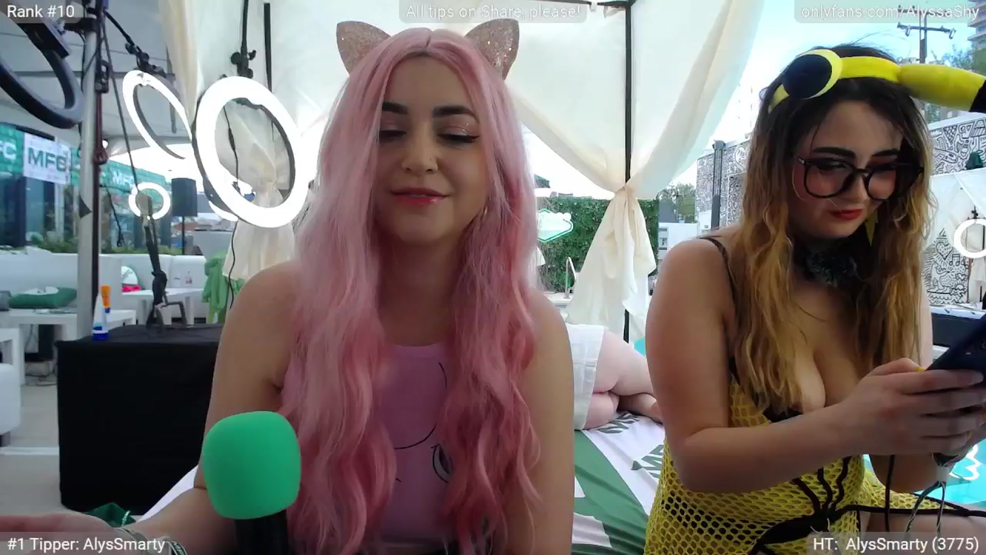 Gallery image thumbnail from AlyssaShy's myfreecams stream on, 05/21/2024, 24:49 image 12 of 20