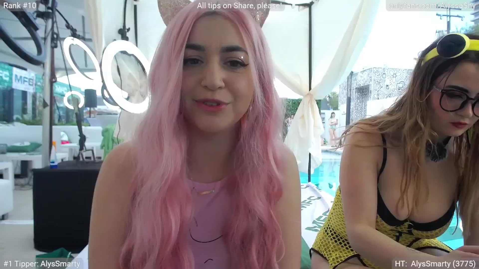 Gallery image thumbnail from AlyssaShy's myfreecams stream on, 05/21/2024, 24:49 image 7 of 20