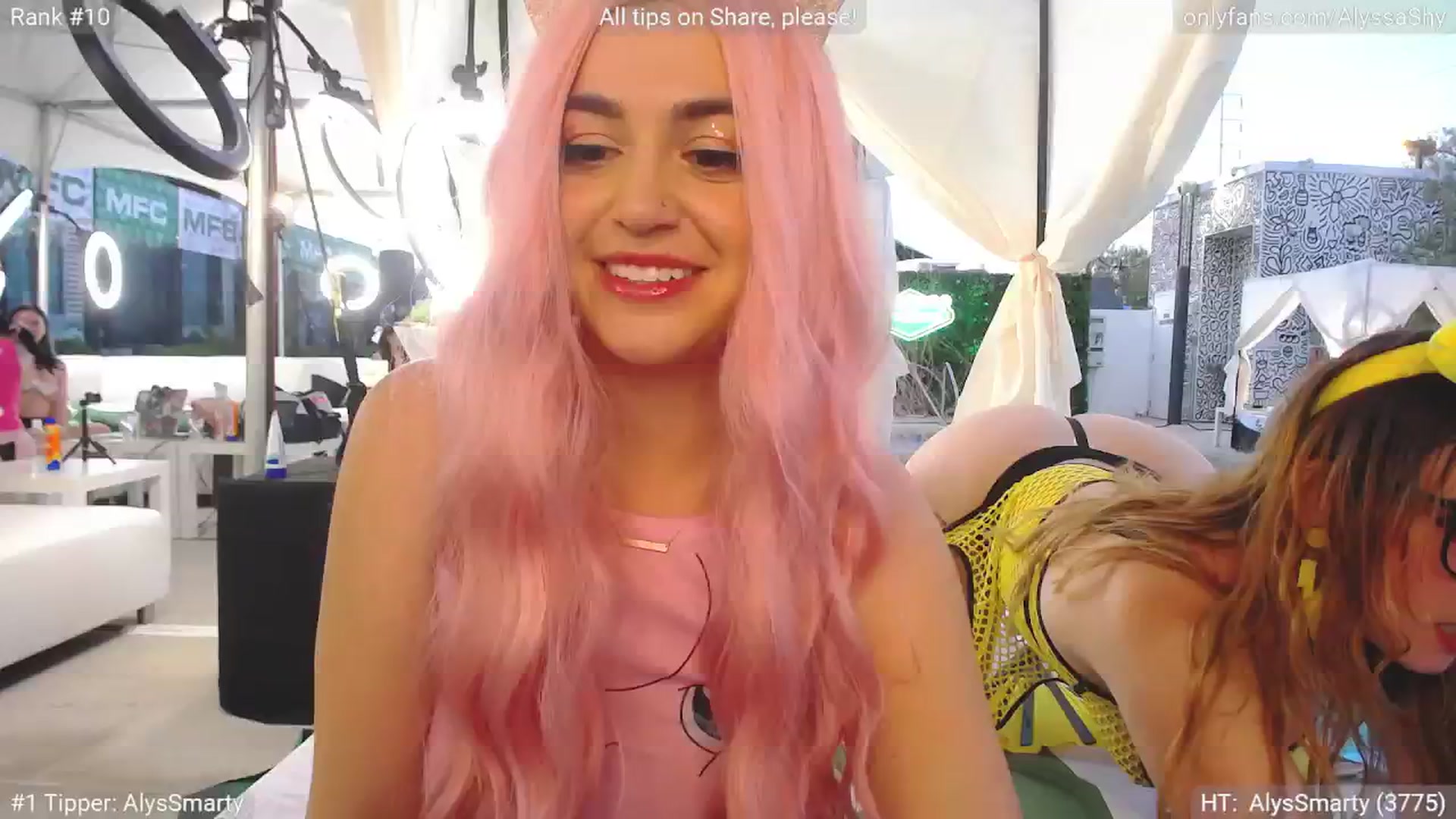 Gallery image thumbnail from AlyssaShy's myfreecams stream on, 05/21/2024, 02:52 image 18 of 20