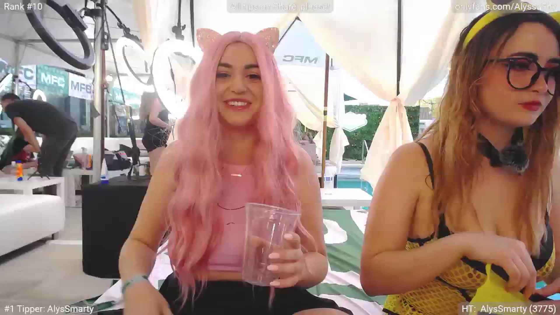 Gallery image thumbnail from AlyssaShy's myfreecams stream on, 05/21/2024, 02:52 image 14 of 20