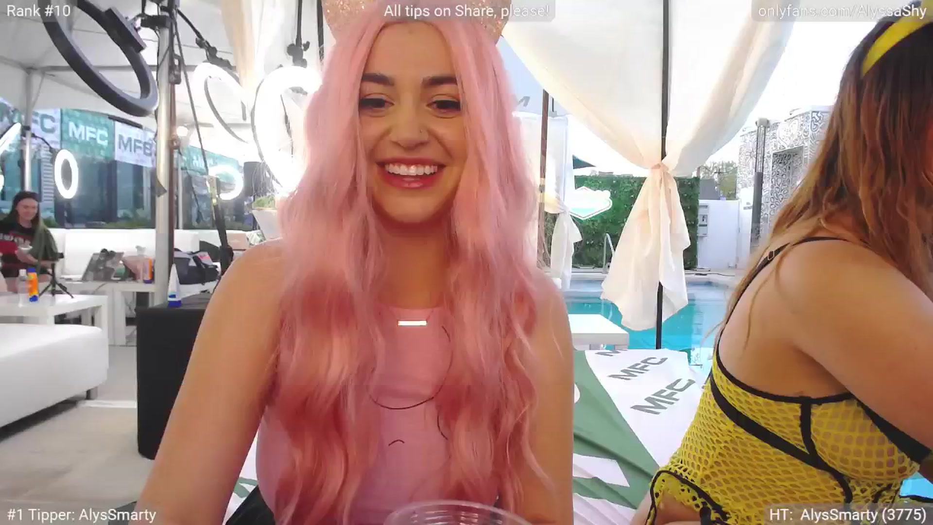 Gallery image thumbnail from AlyssaShy's myfreecams stream on, 05/21/2024, 02:52 image 15 of 20