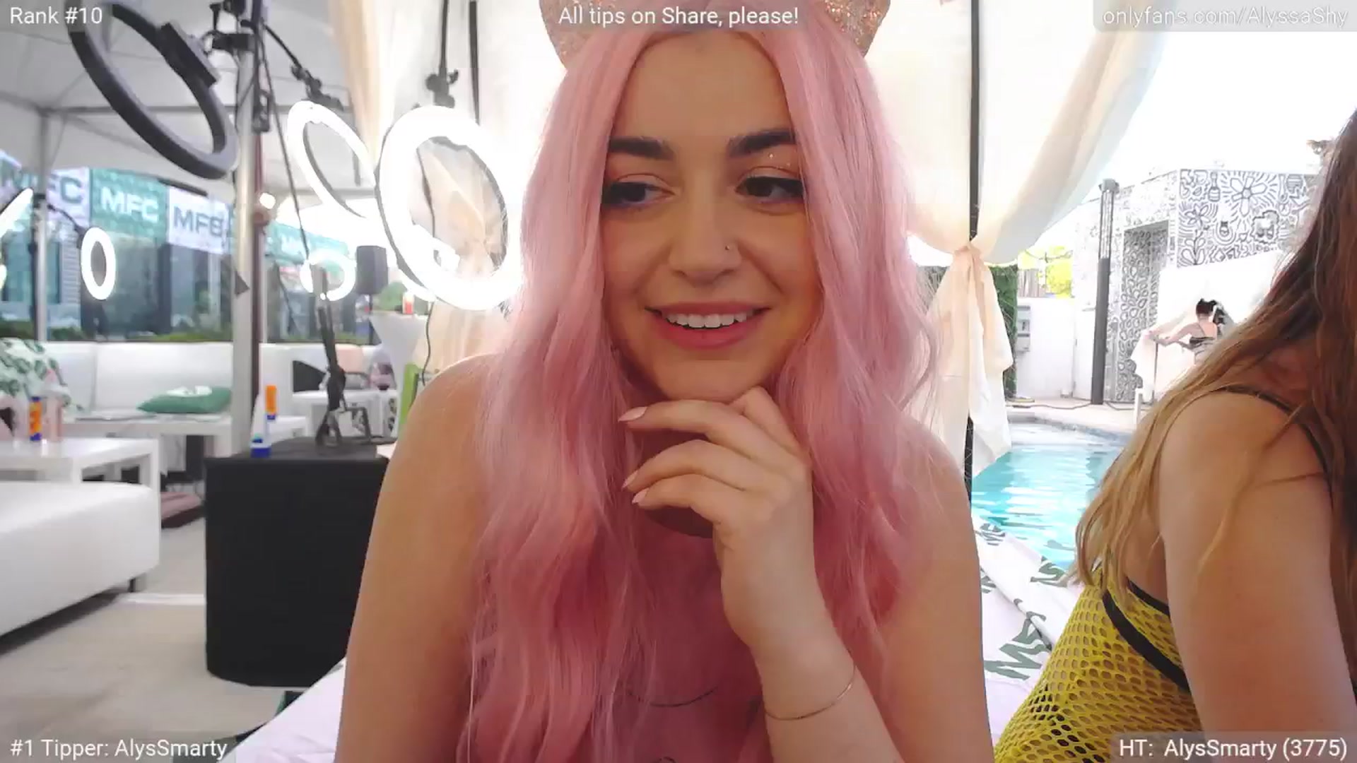 Gallery image thumbnail from AlyssaShy's myfreecams stream on, 05/21/2024, 02:52 image 10 of 20