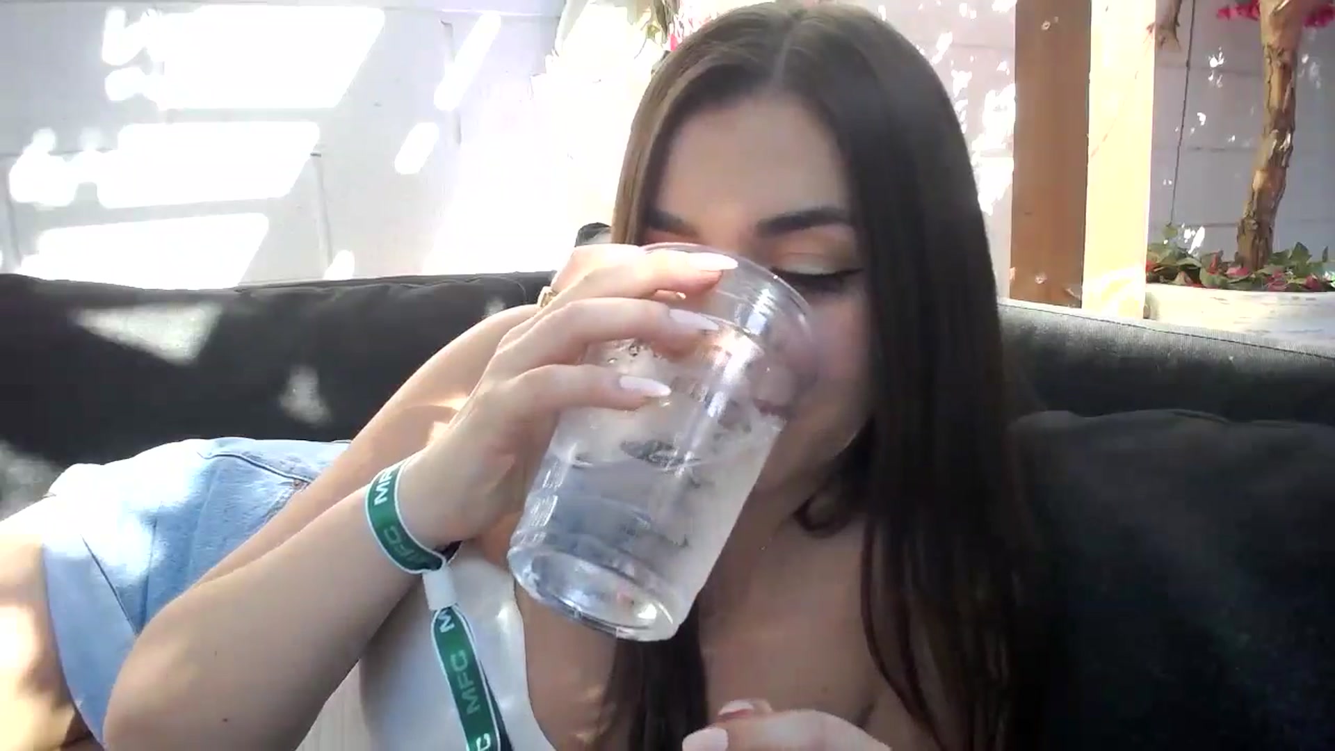Gallery image thumbnail from AlyssaShy's myfreecams stream on, 05/22/2024, 01:09 image 2 of 20