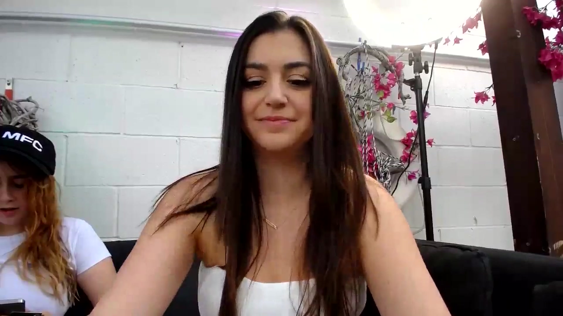 Gallery image thumbnail from AlyssaShy's myfreecams stream on, 05/22/2024, 01:09 image 9 of 20